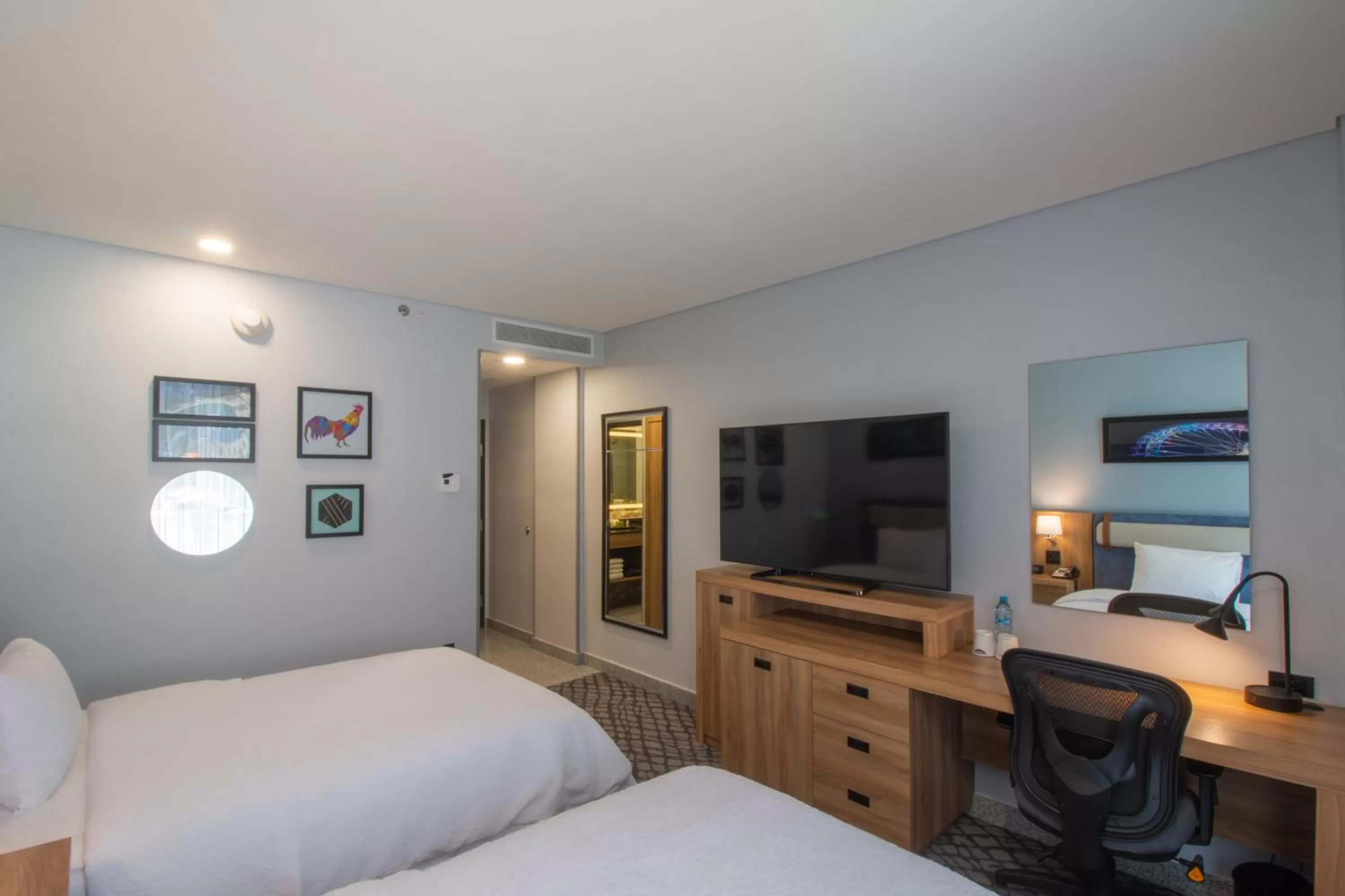 TV and multimedia, Bed in Hampton by Hilton Aguascalientes Downtown