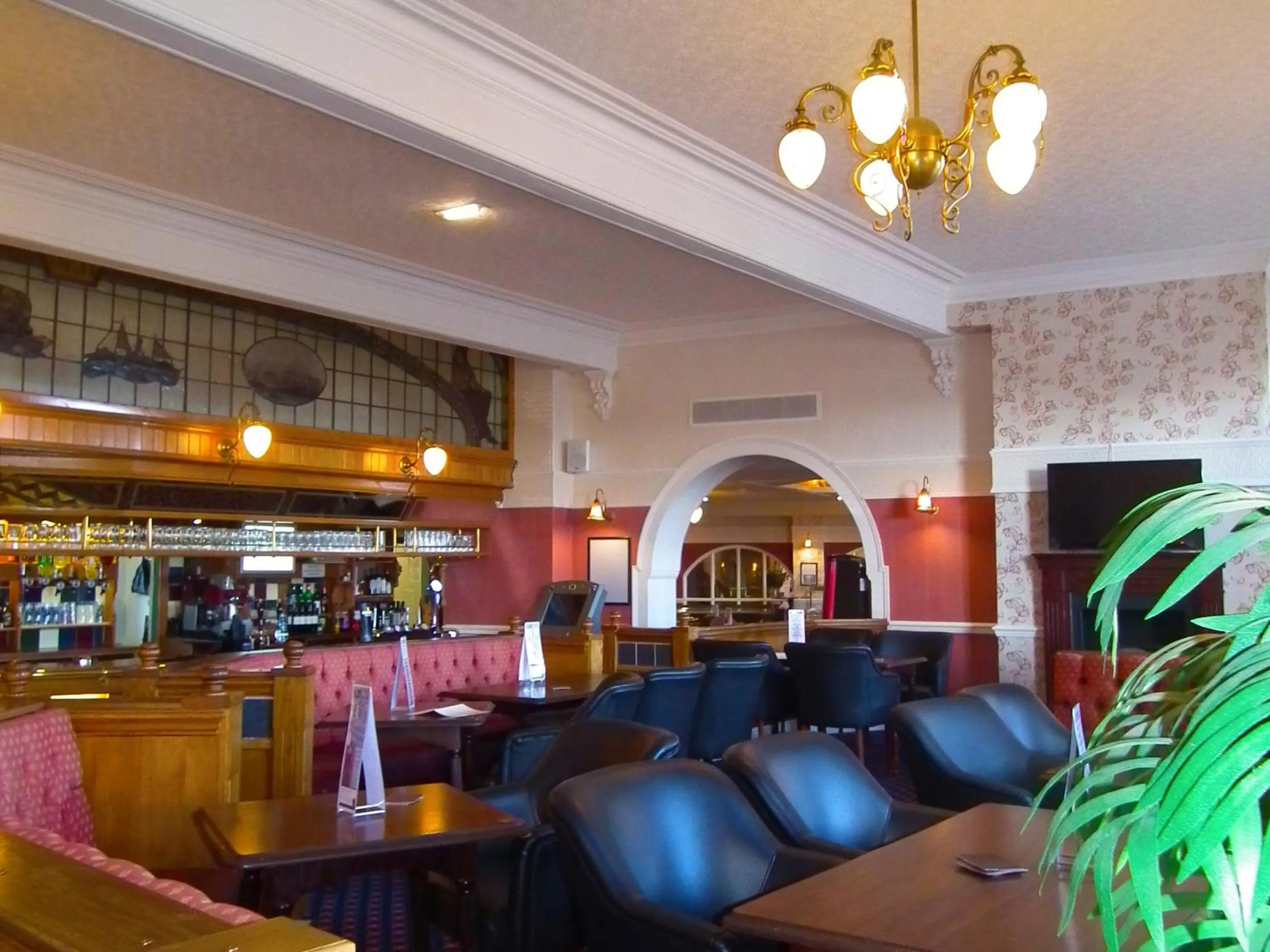 Lounge or bar in The North Euston Hotel