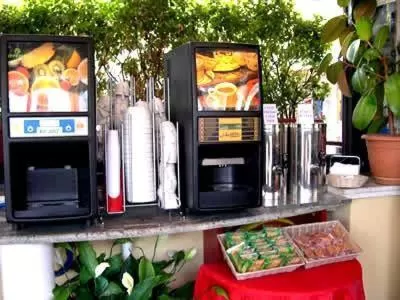 Food and drinks in Hotel Nardizzi Americana