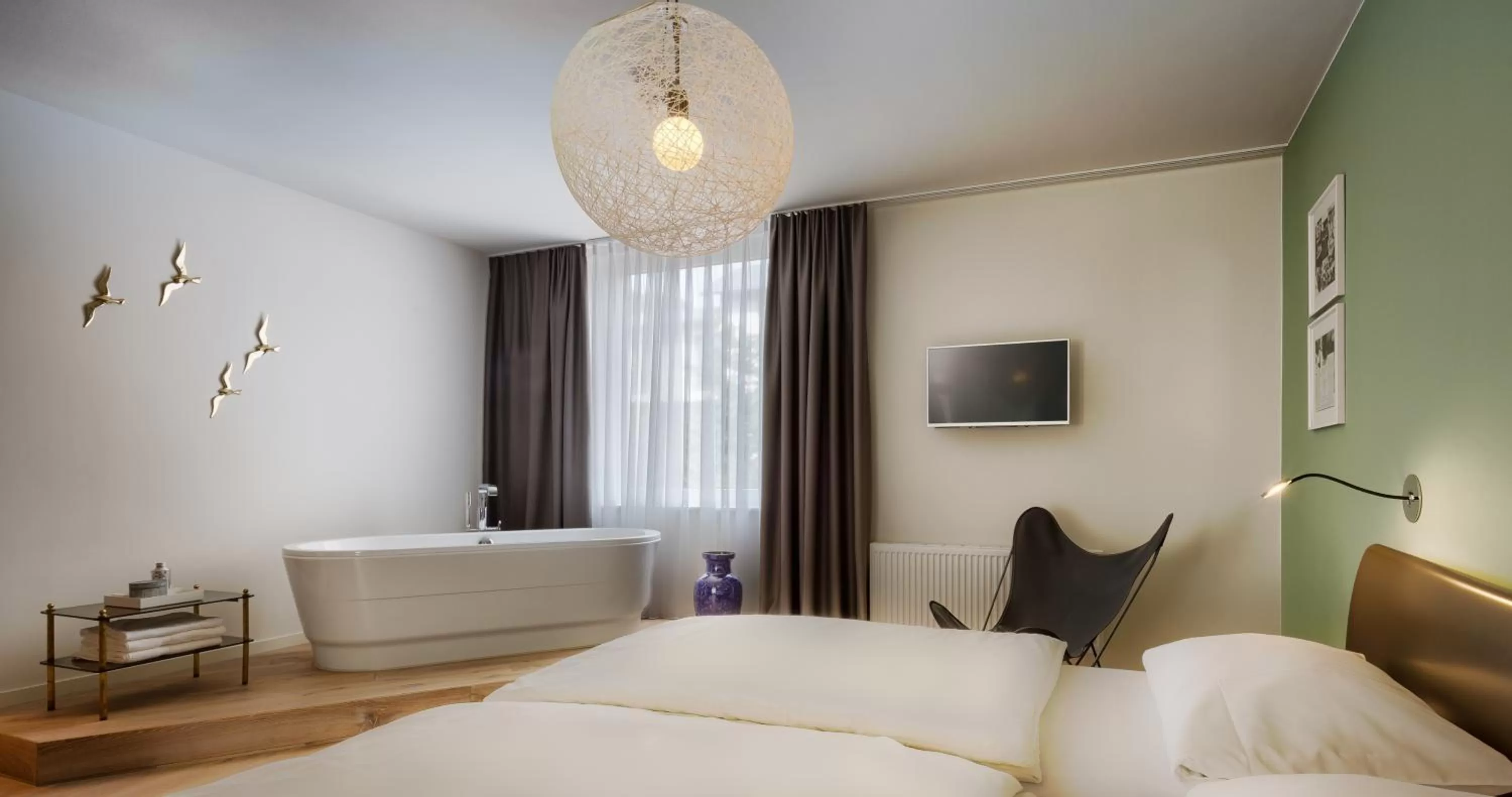 Photo of the whole room, Bed in Das Eckert - Lifestyle Design Hotel & Fine Dining bei Basel (Grenzach)