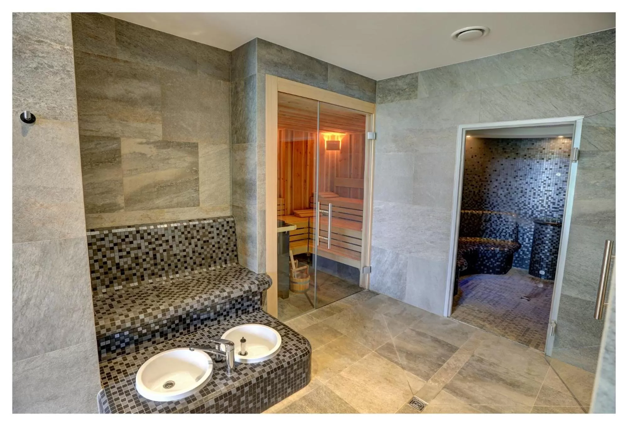 Steam room in Folwark Łochów