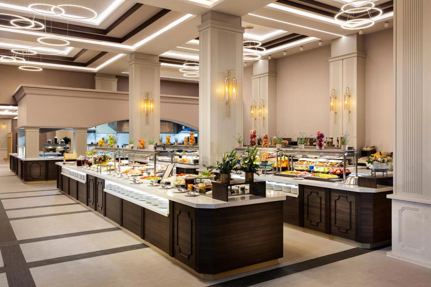 Restaurant/places to eat in Kings' Valley Medical & Spa Hotel