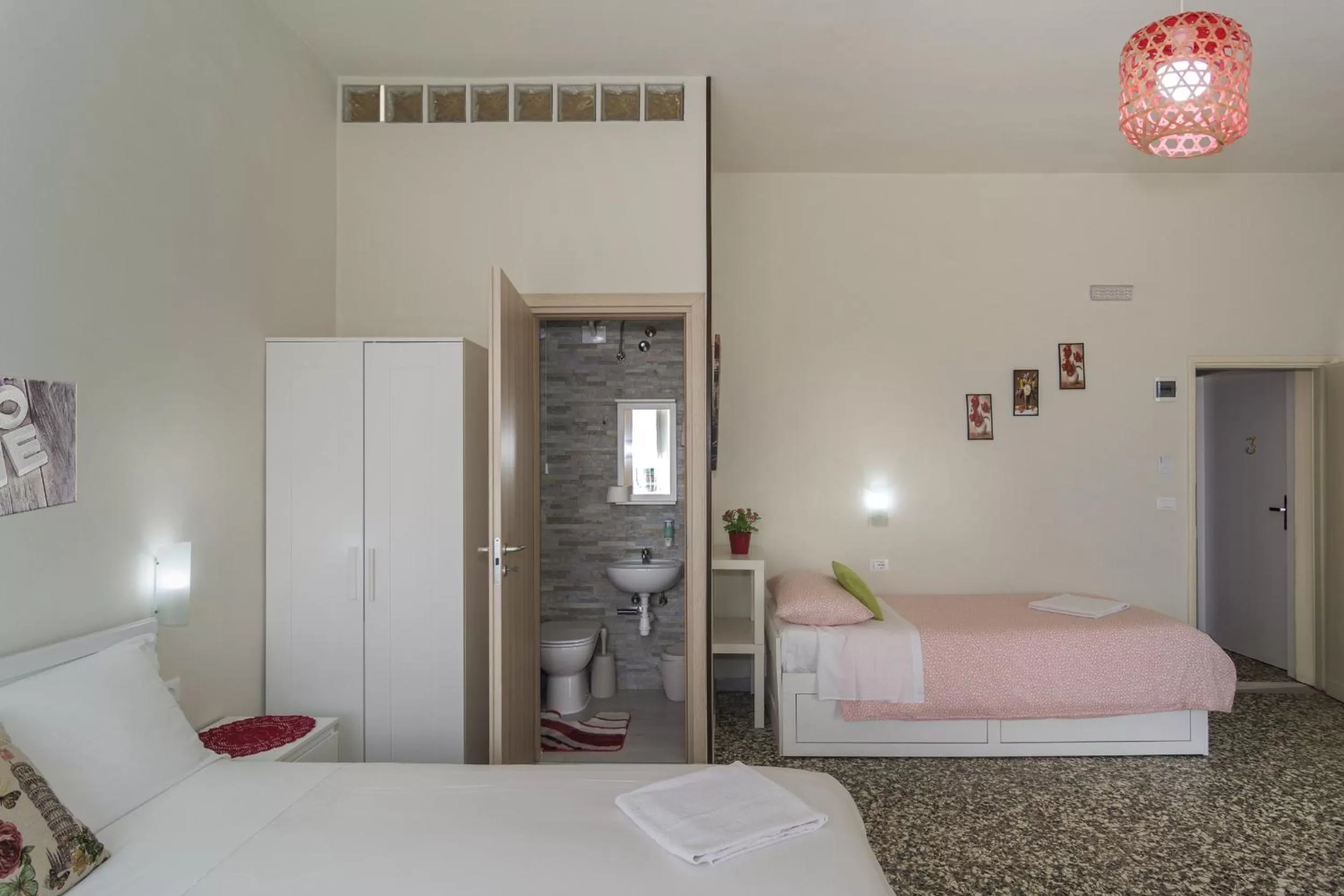 Photo of the whole room, Bed in Aliante B&B