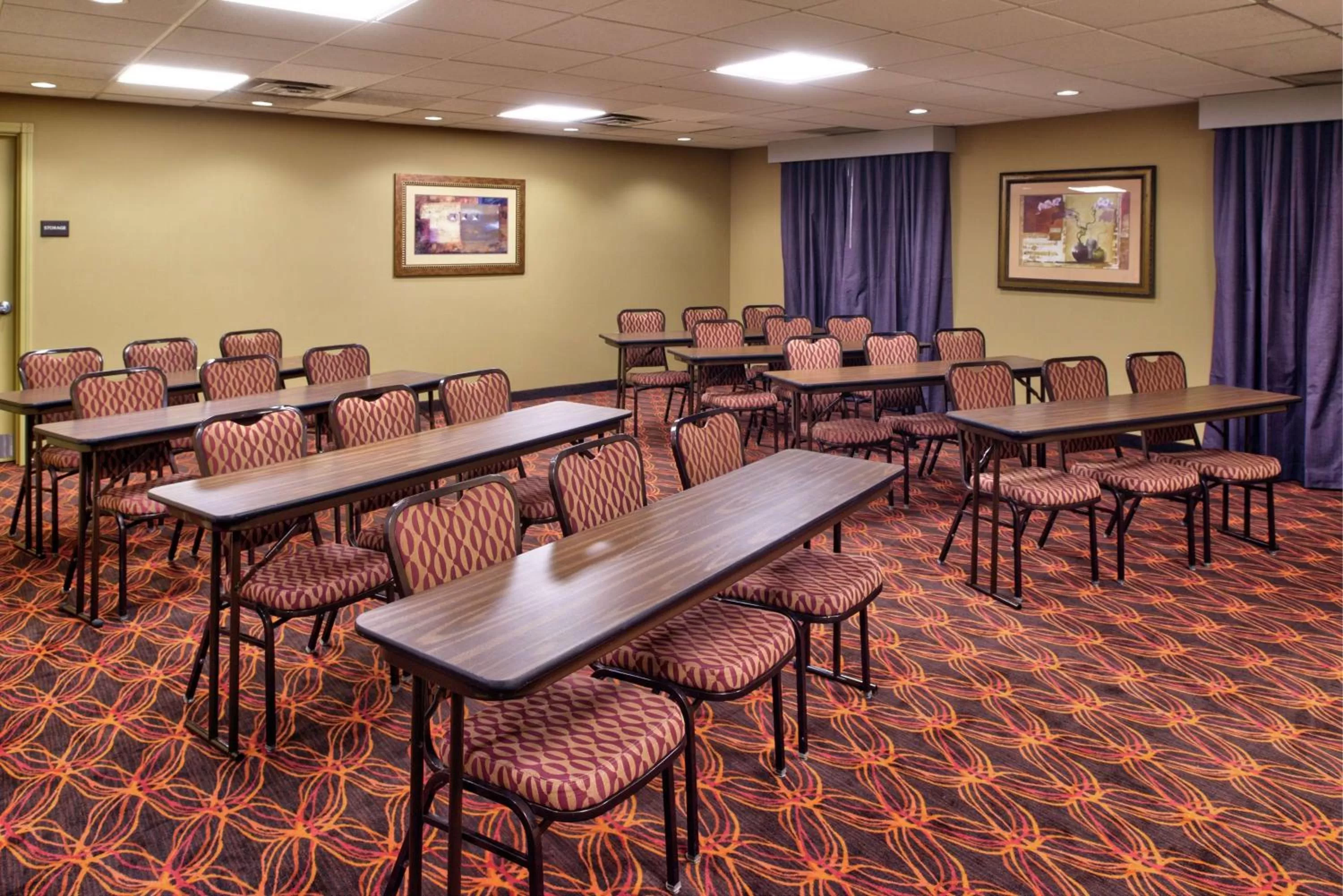 Meeting/conference room in Hampton Inn & Suites Rifle