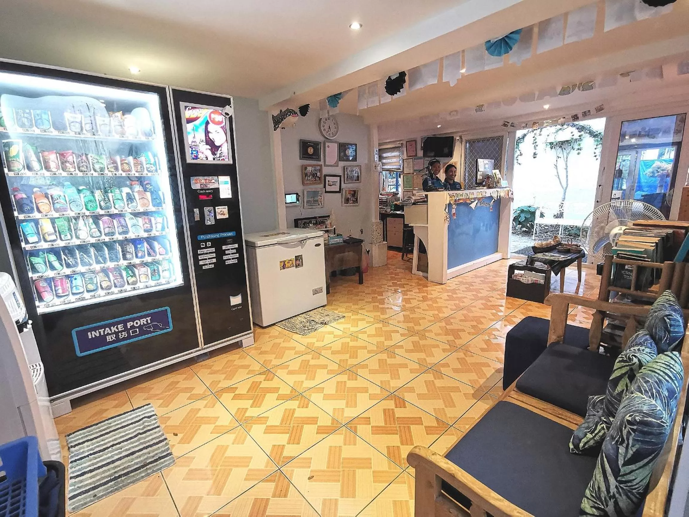 Lobby or reception in Pescadores Suites Moalboal