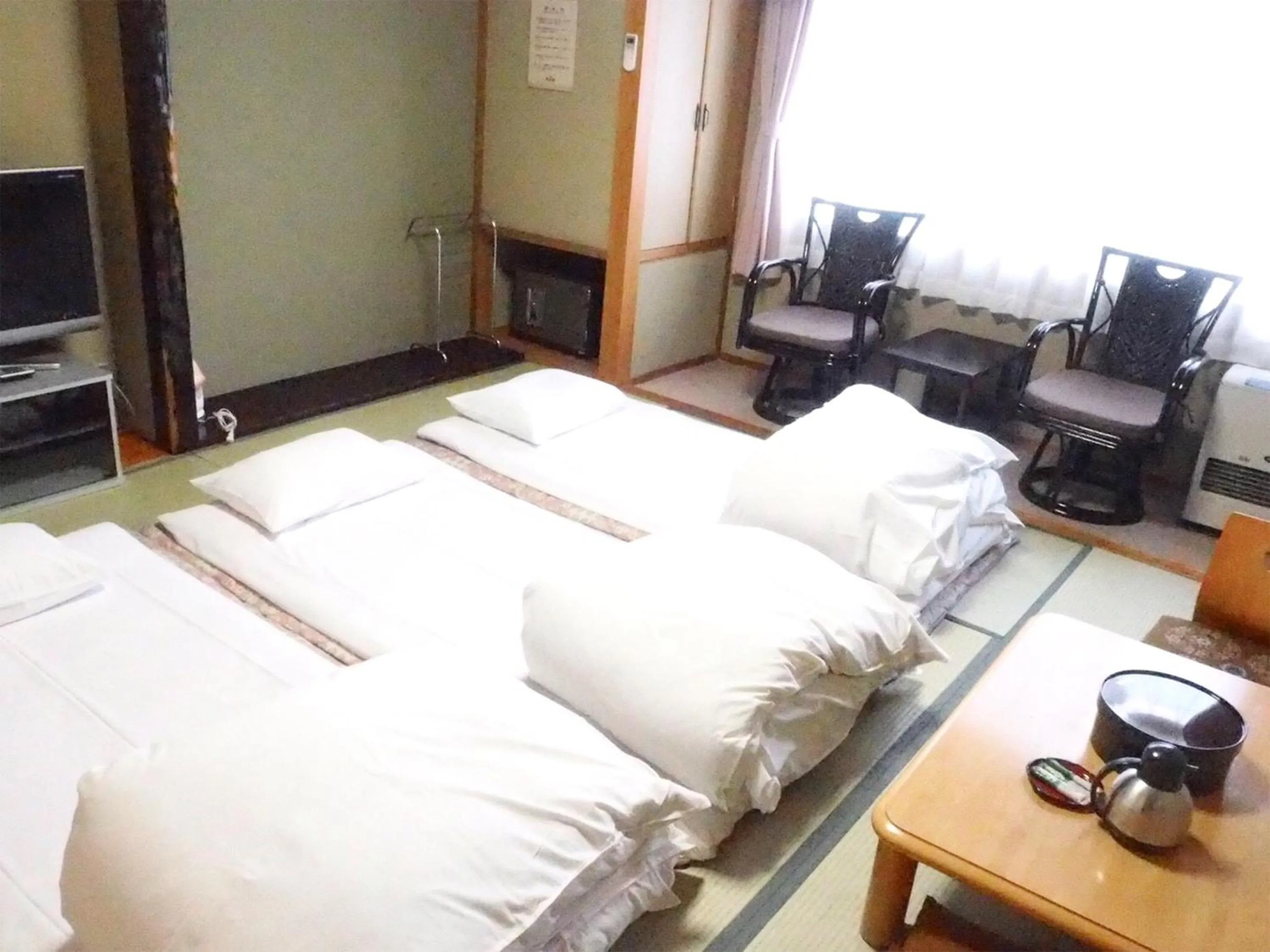 Japanese-Style Room with Shared Bathroom in Oyado Hachibei