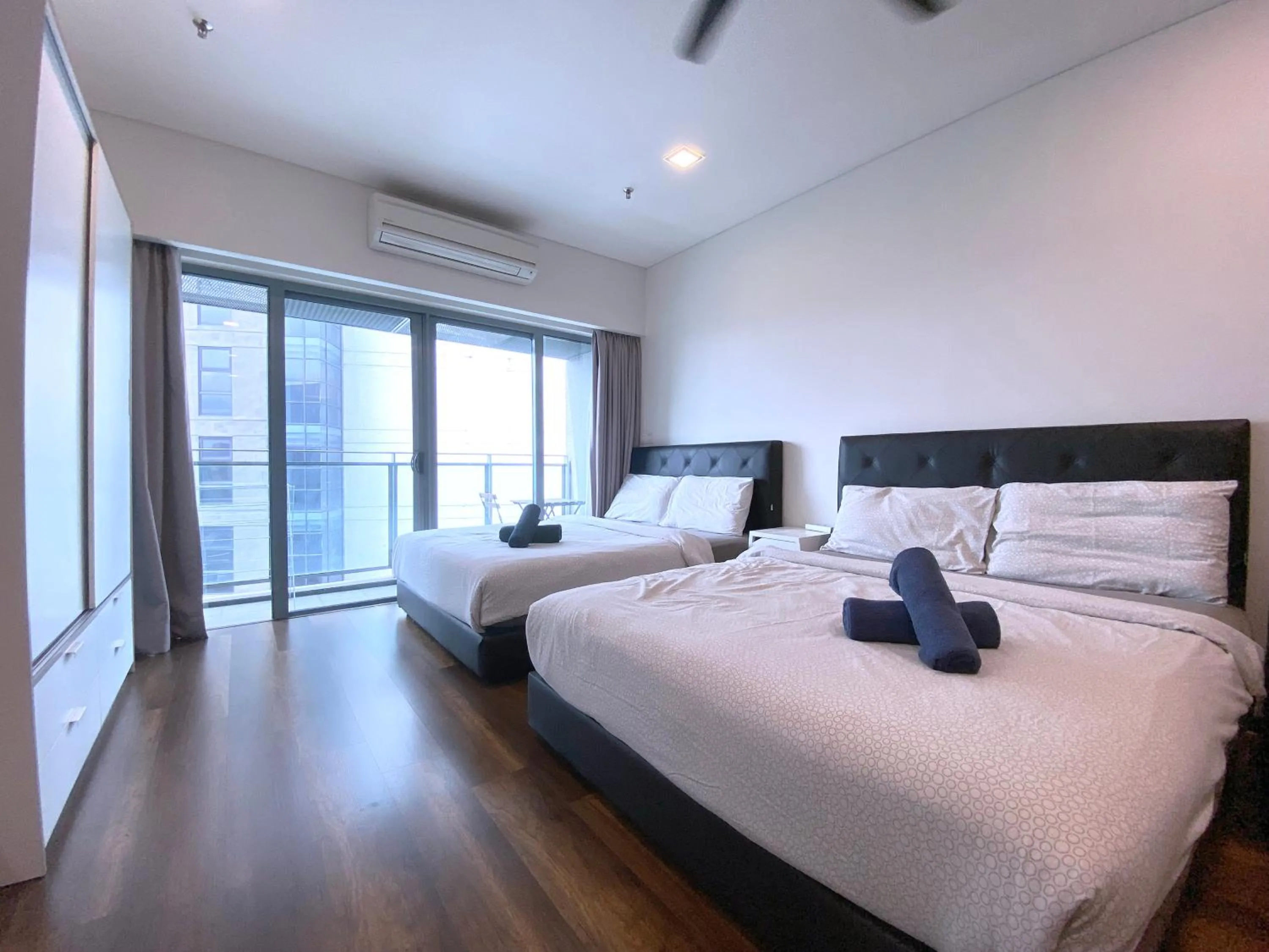 Mercu Summer Suite KLCC @ Penguin Homes