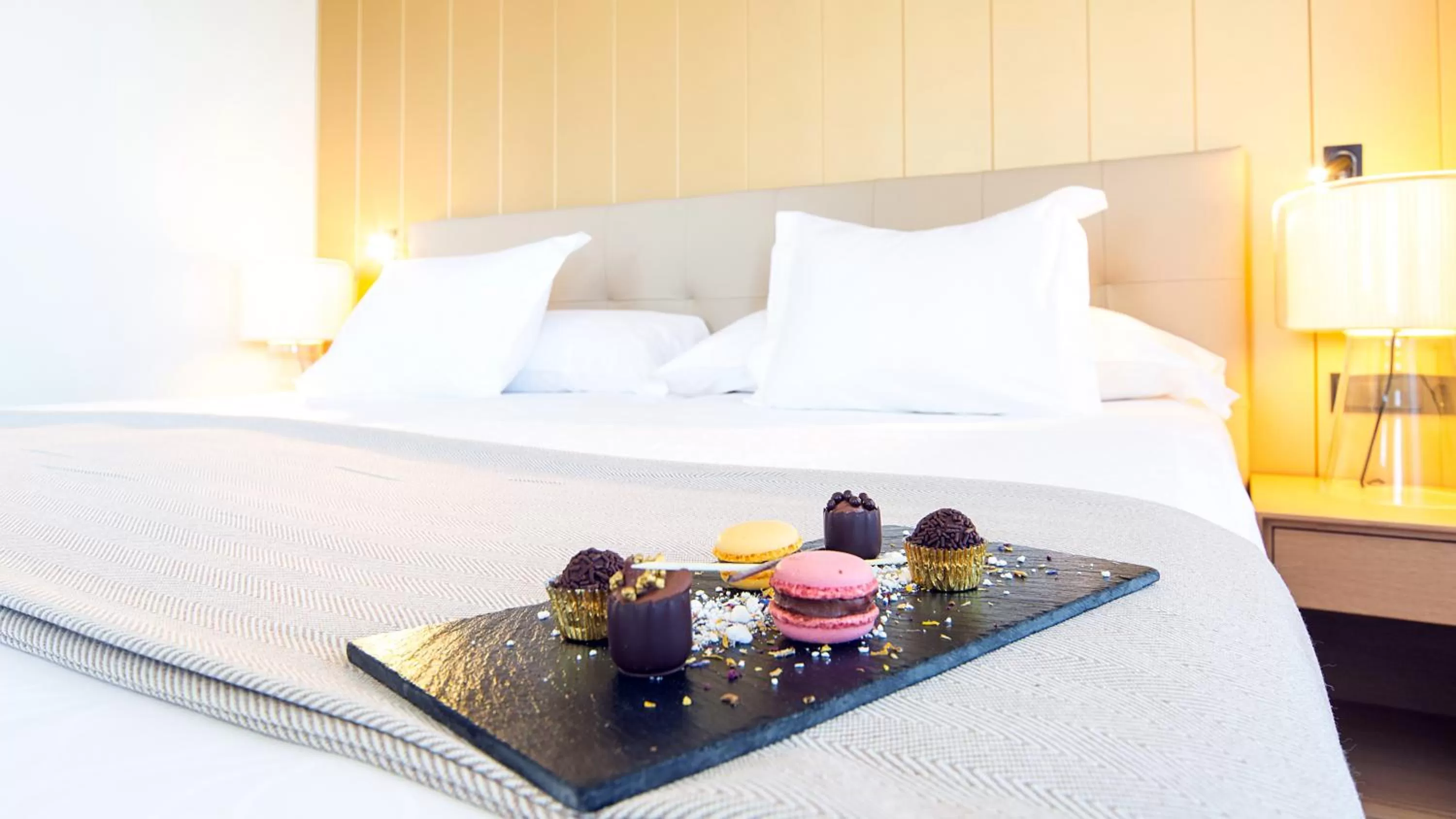 Bed in GPRO Valparaiso Palace & Spa