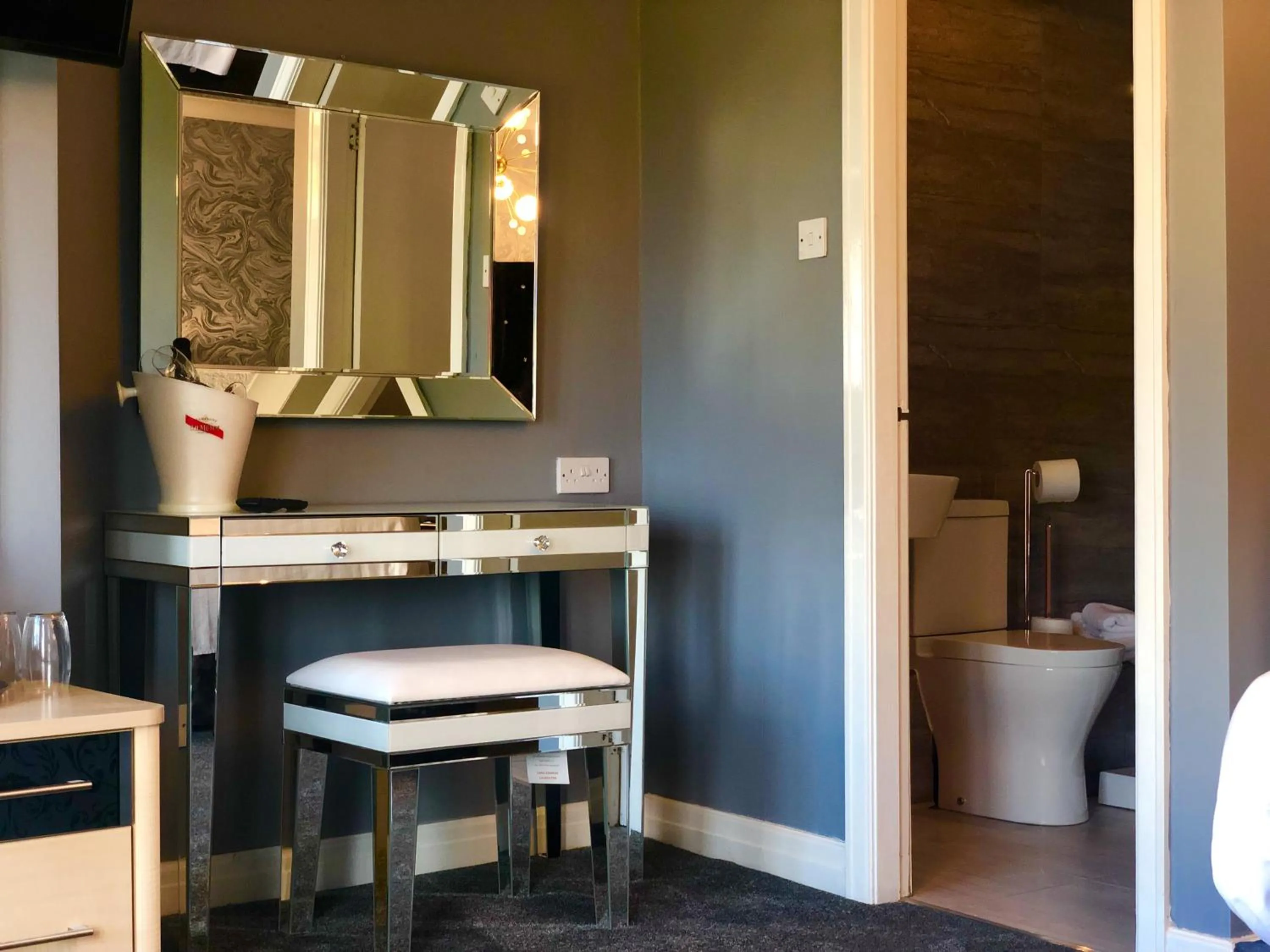 Toilet in The Lilly Restaurant With Rooms