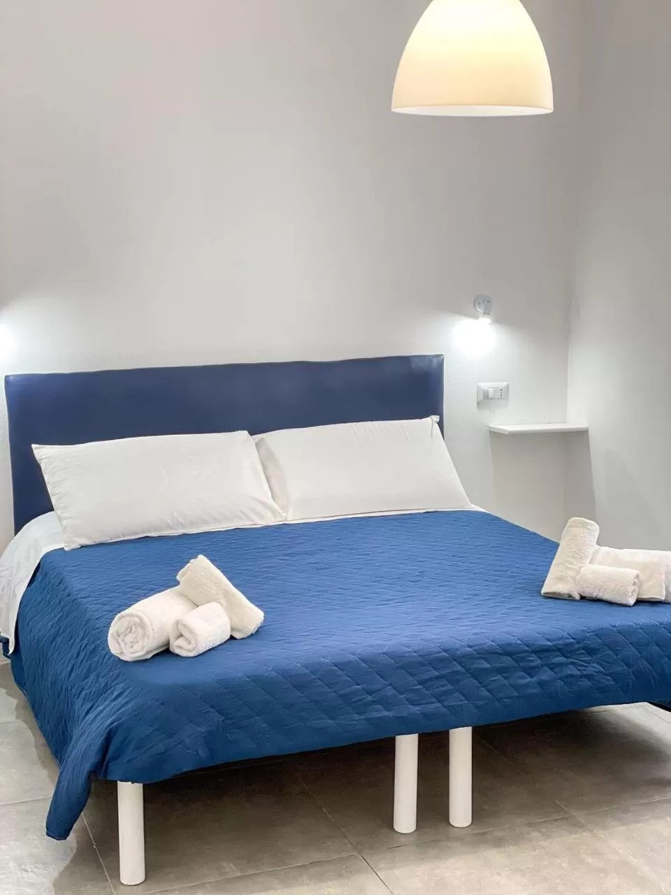 Bed in Tea House Alghero