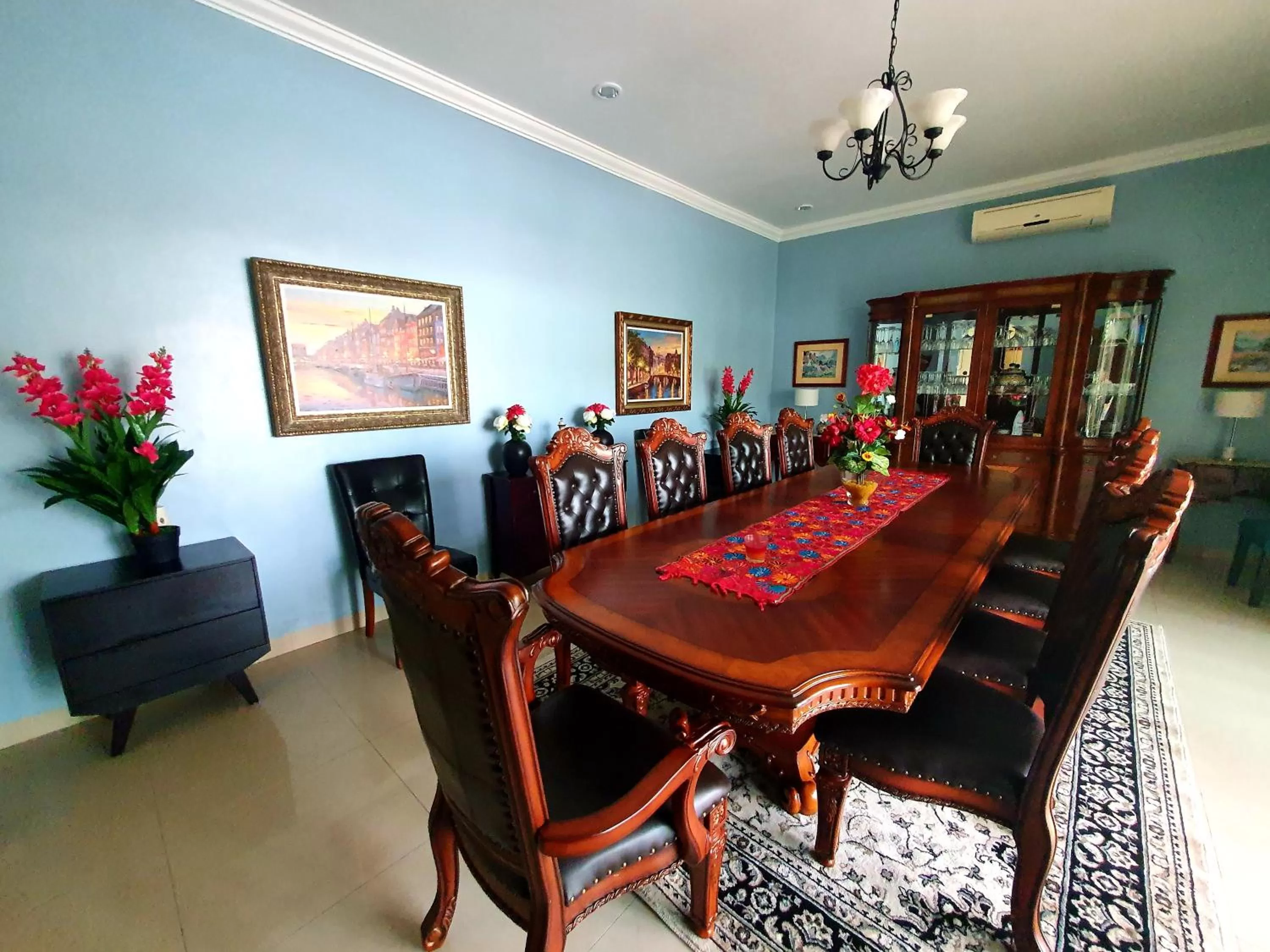 Dining area in Villa Segovia Cozumel