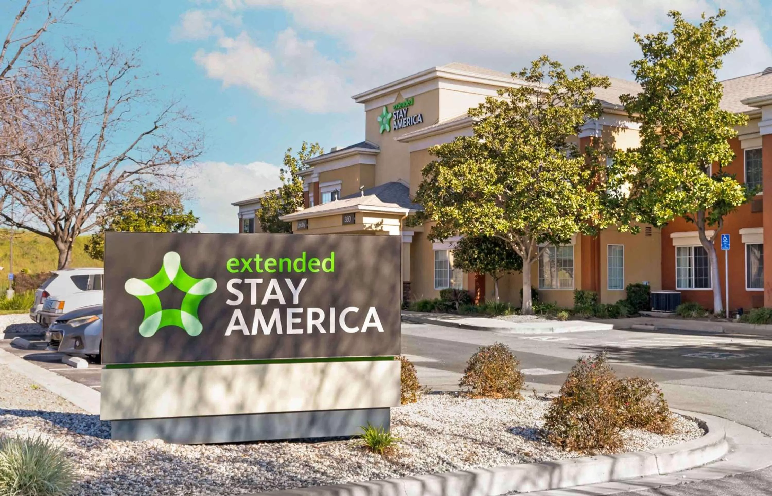 Property building in Extended Stay America Suites - San Jose - Milpitas - McCarthy Ranch