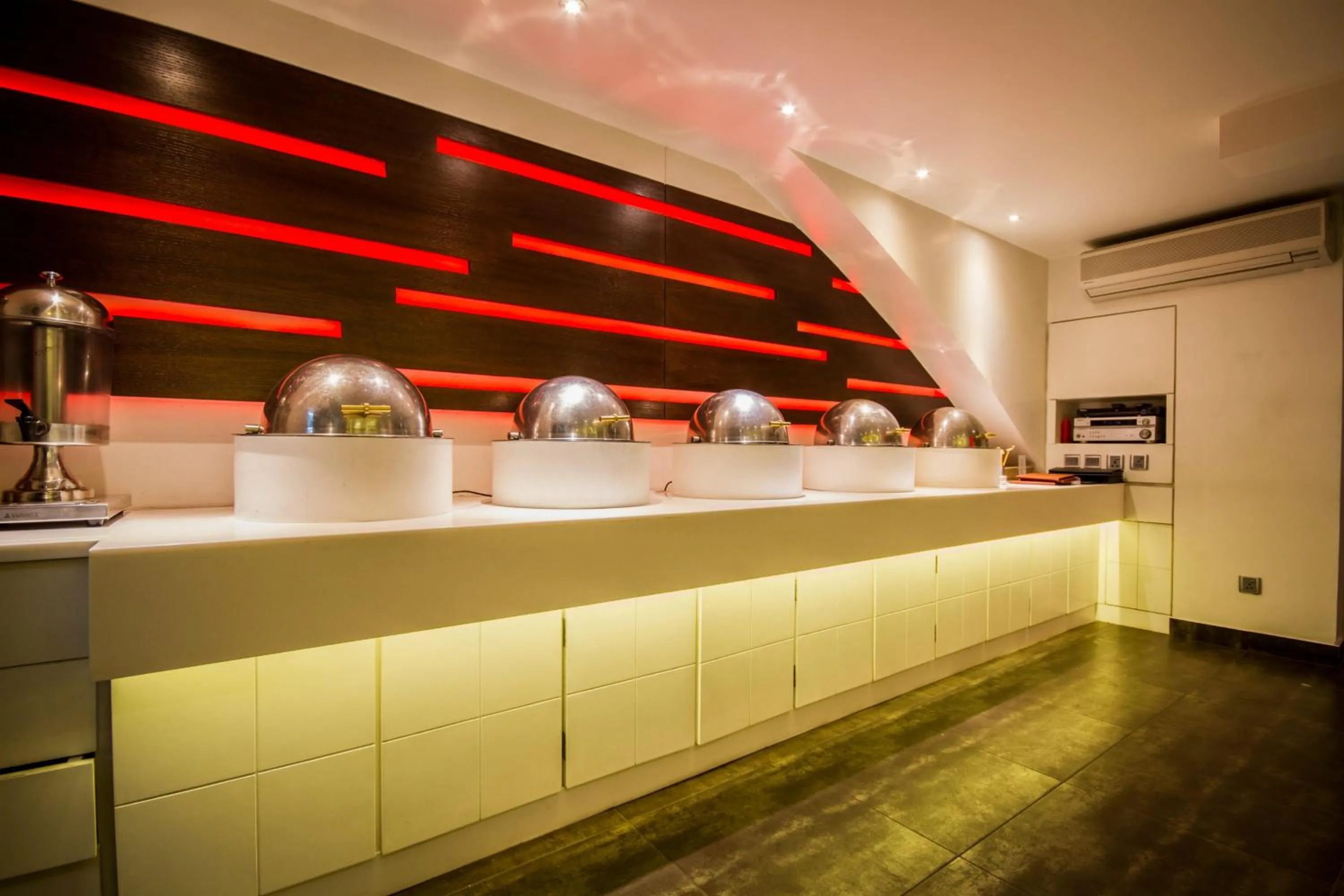 Restaurant/places to eat in Hotel Grand Godwin - Near New Delhi Railway Station - Paharganj