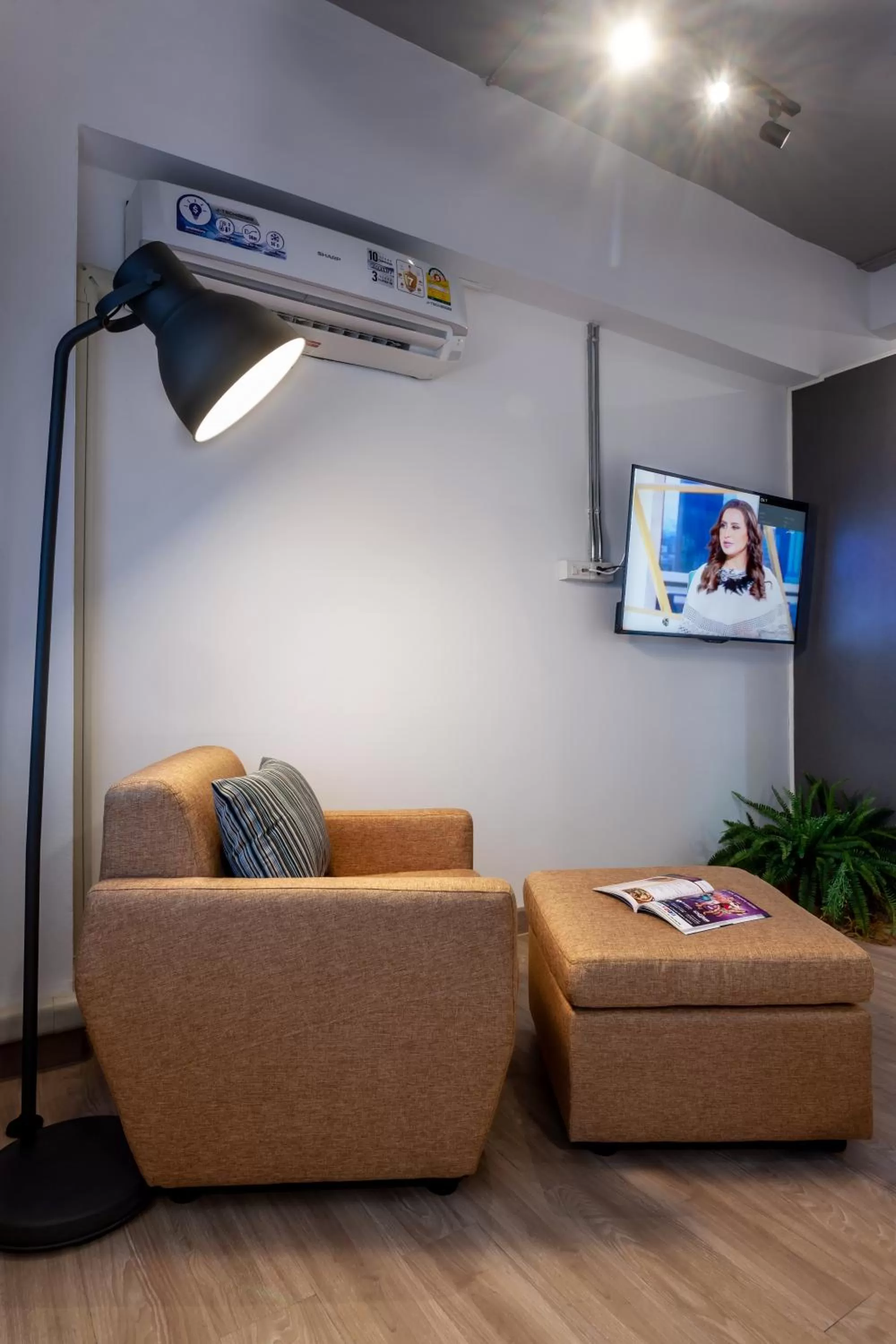 TV and multimedia in 7 Stays Pattaya Hotel