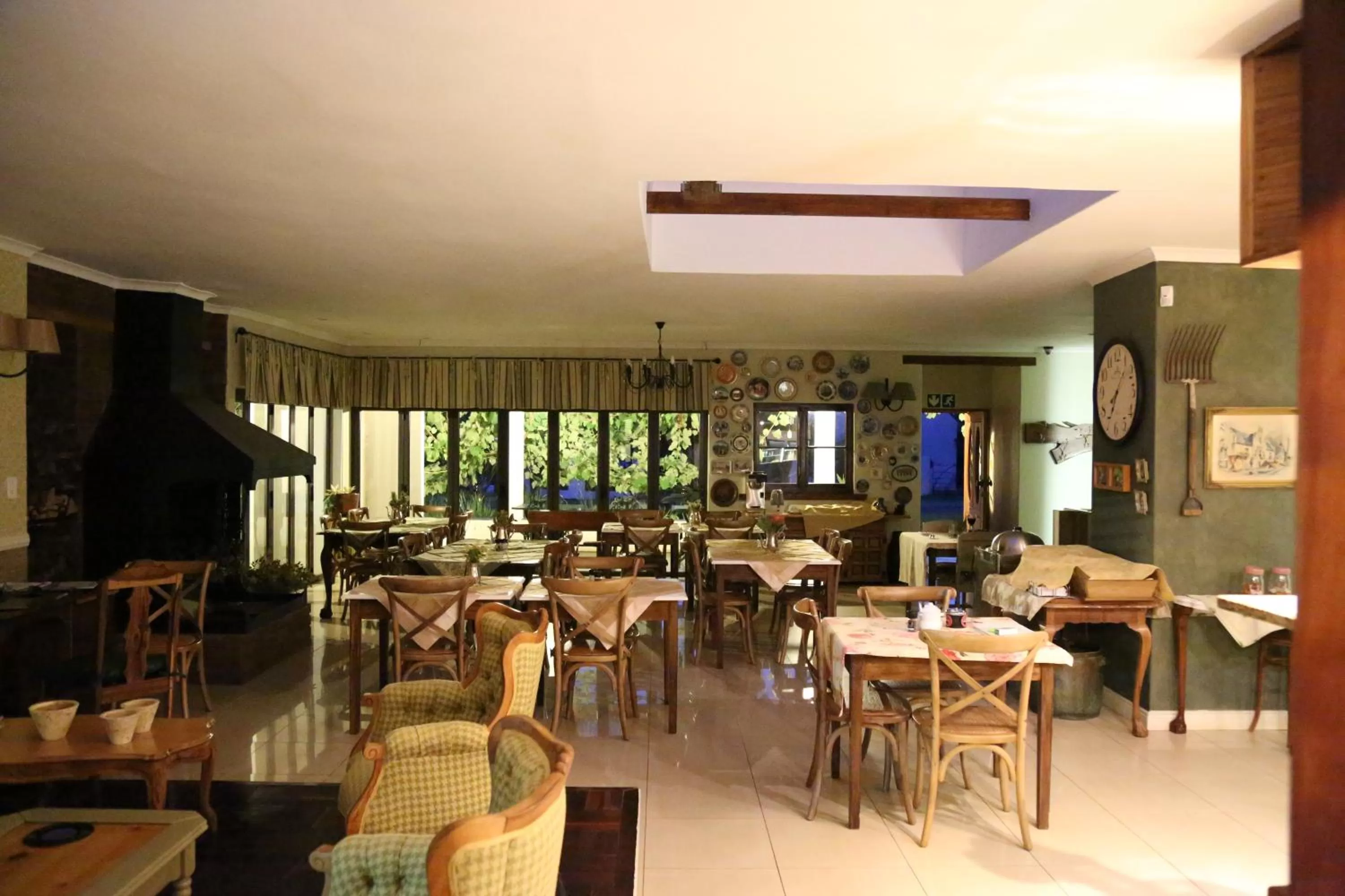 Restaurant/Places to Eat in The Highveld Cape Inn