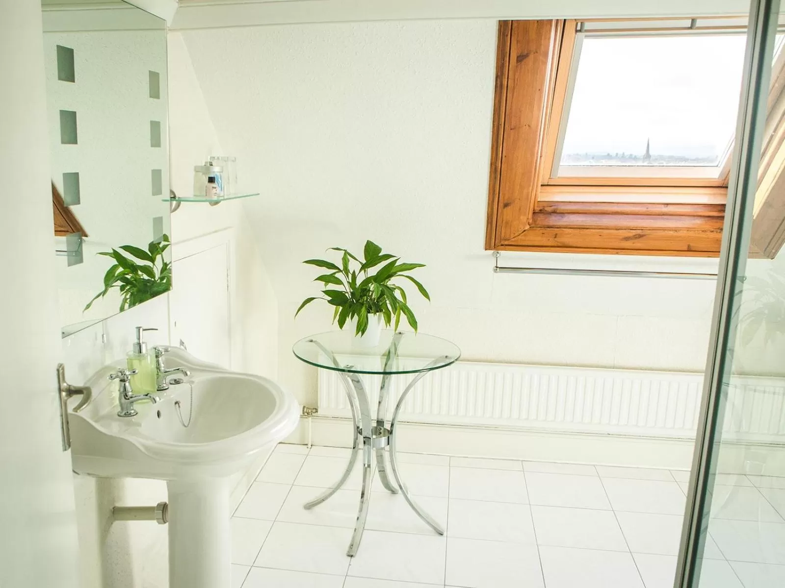 Bathroom in Somerville House