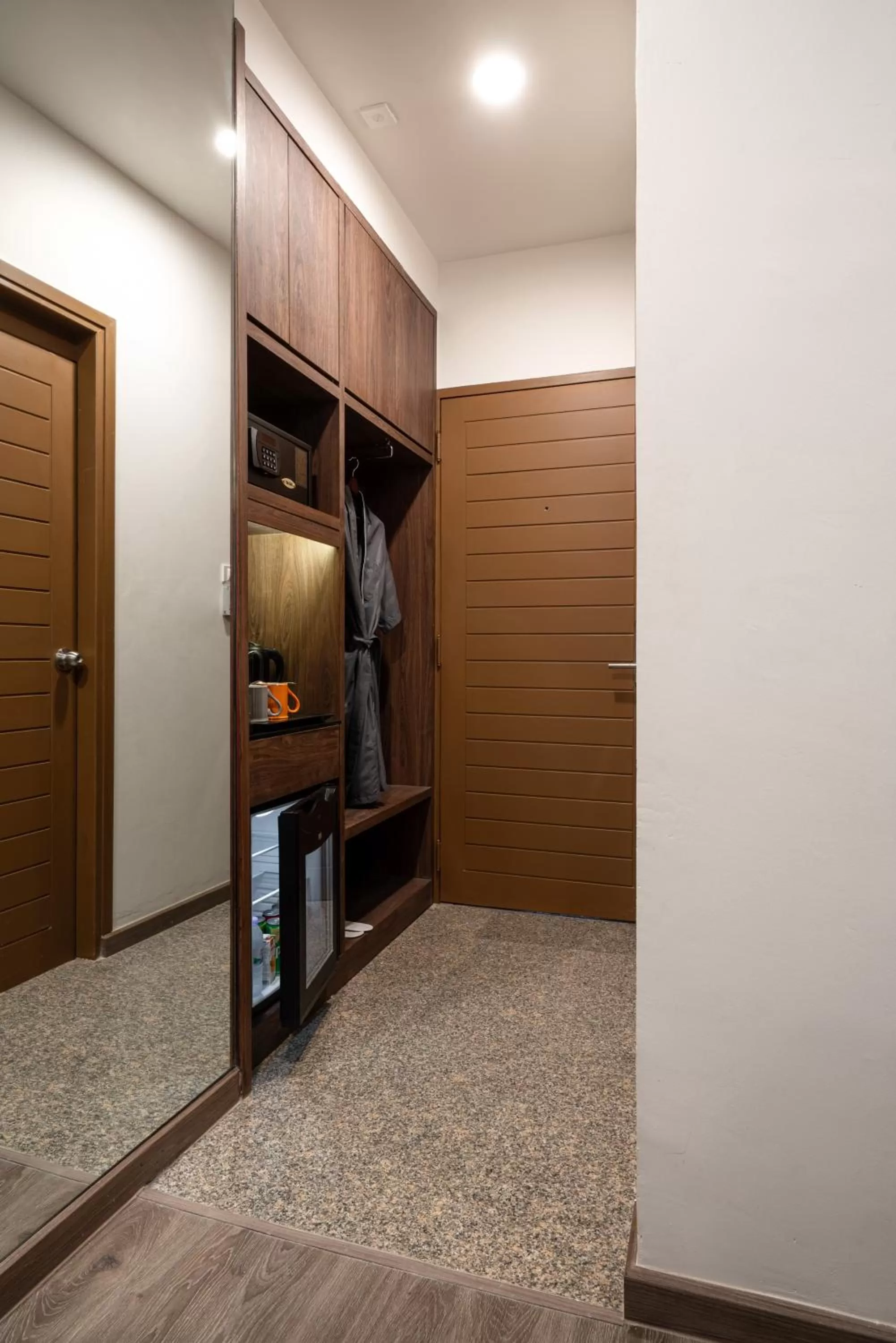 Coffee/tea facilities in Manhattan Hotel Bangkok