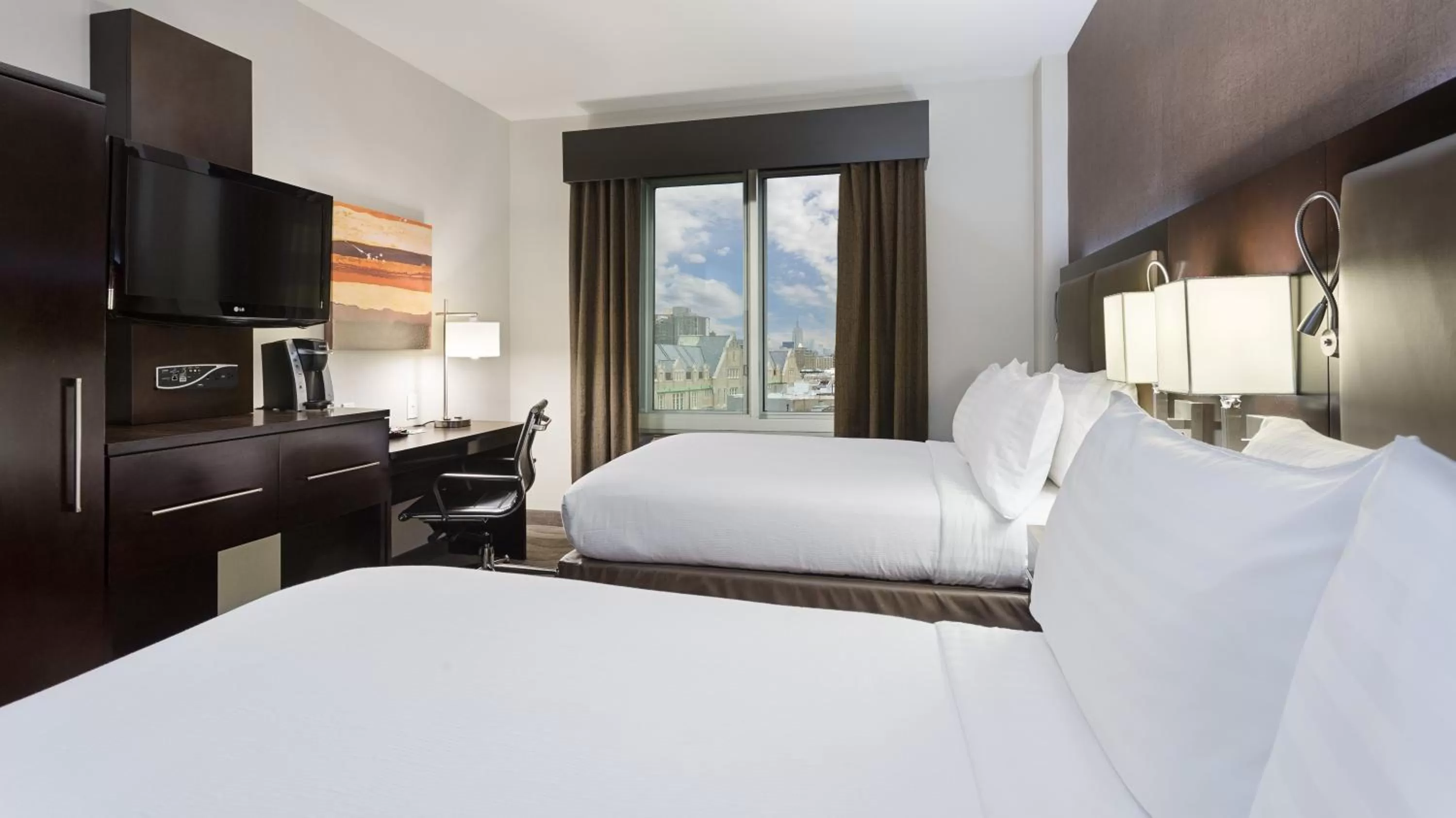 Photo of the whole room, Bed in Holiday Inn Lower East Side by IHG