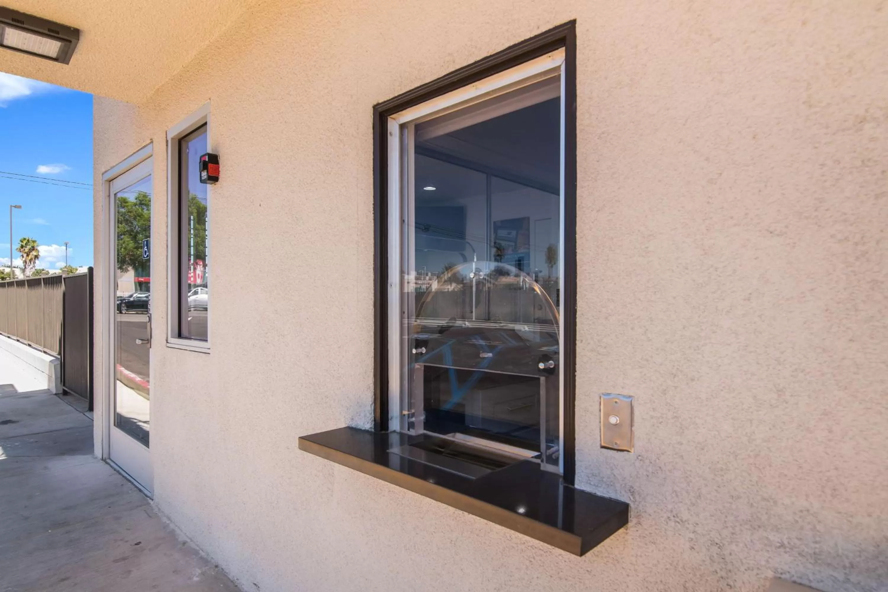 On site in Motel 6 - Moreno Valley - Riverside March Air Base