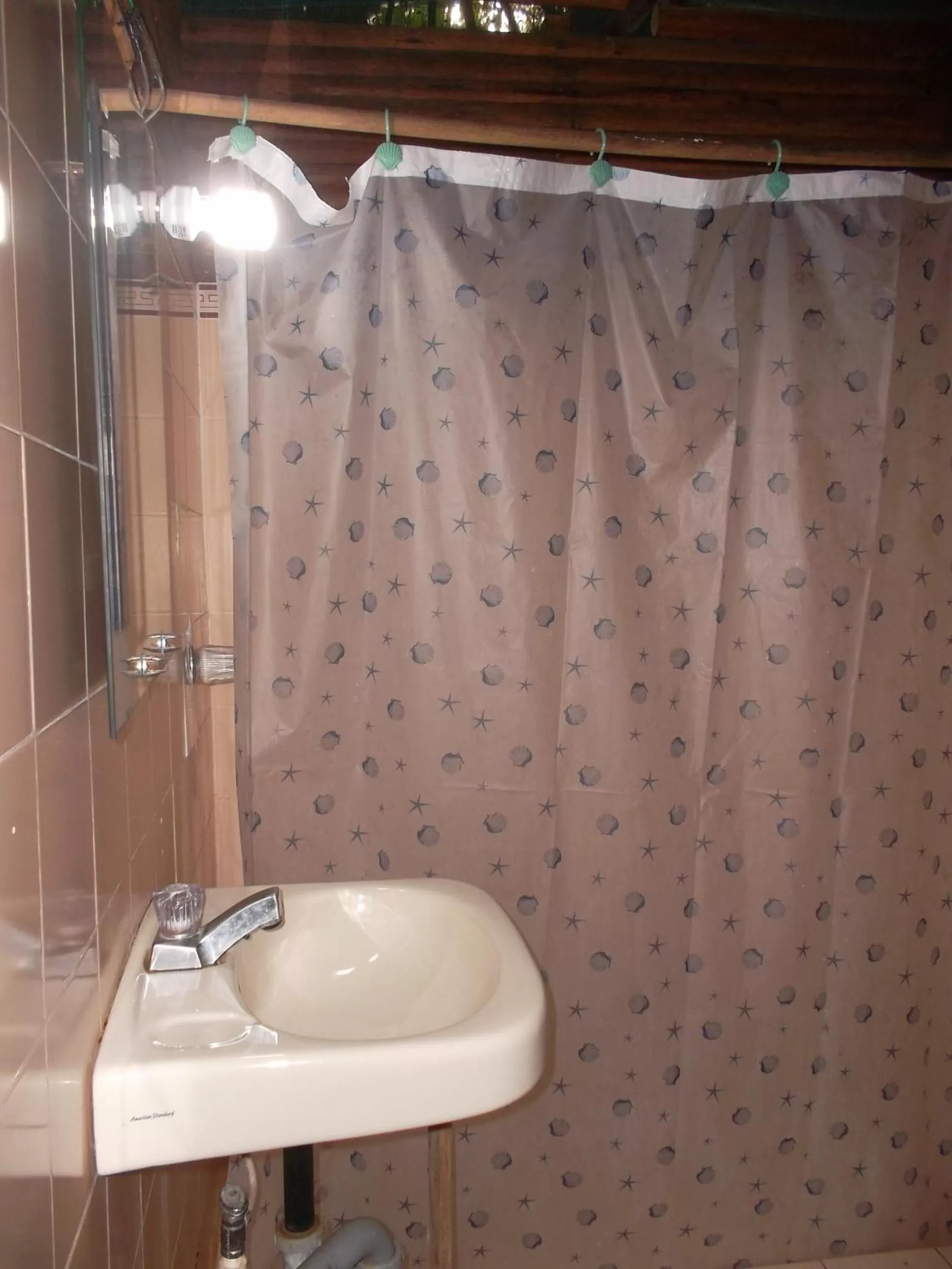 Bathroom in Hotel Salvador Gaviota