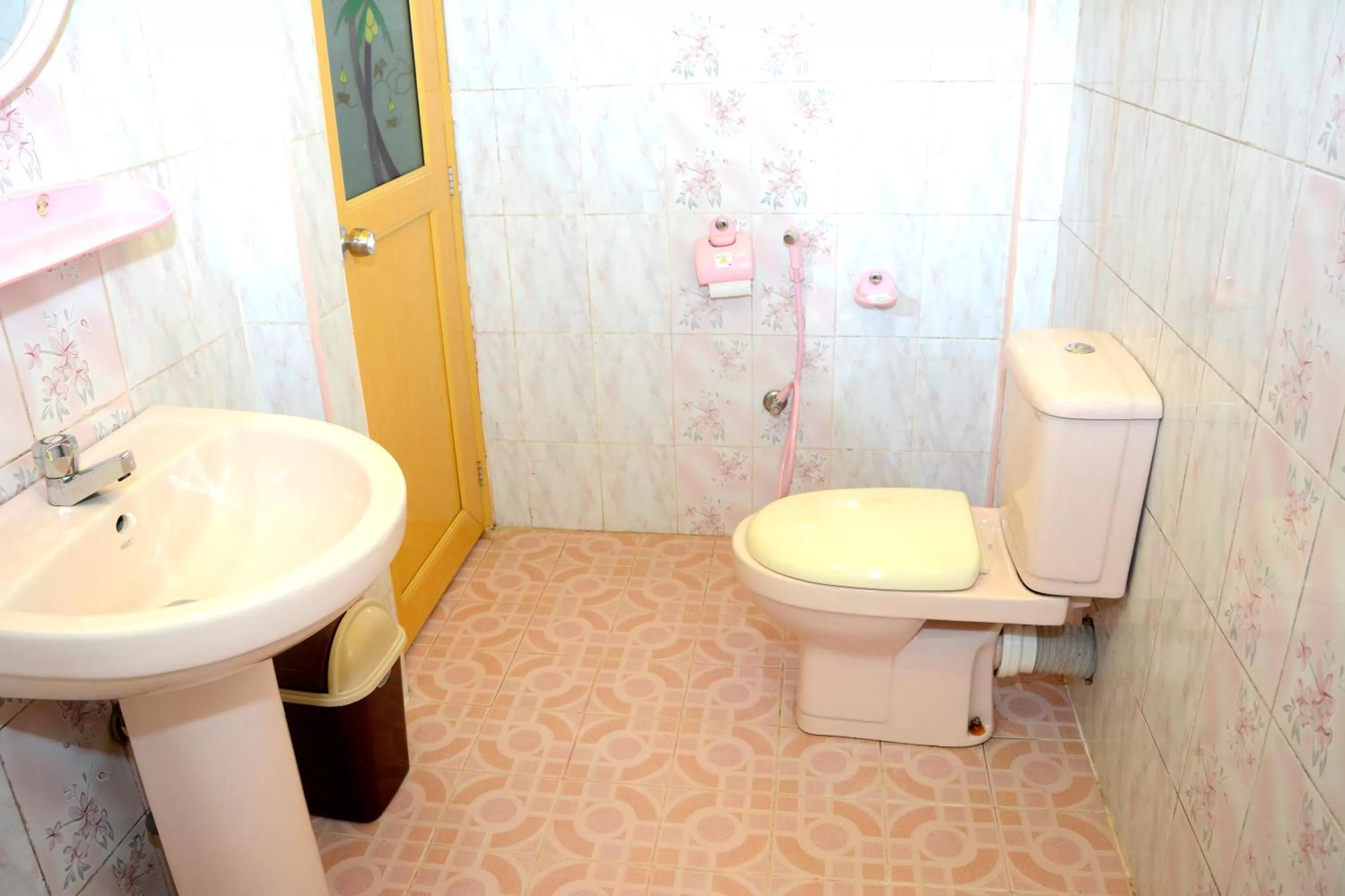 Bathroom in Madushanka Resort