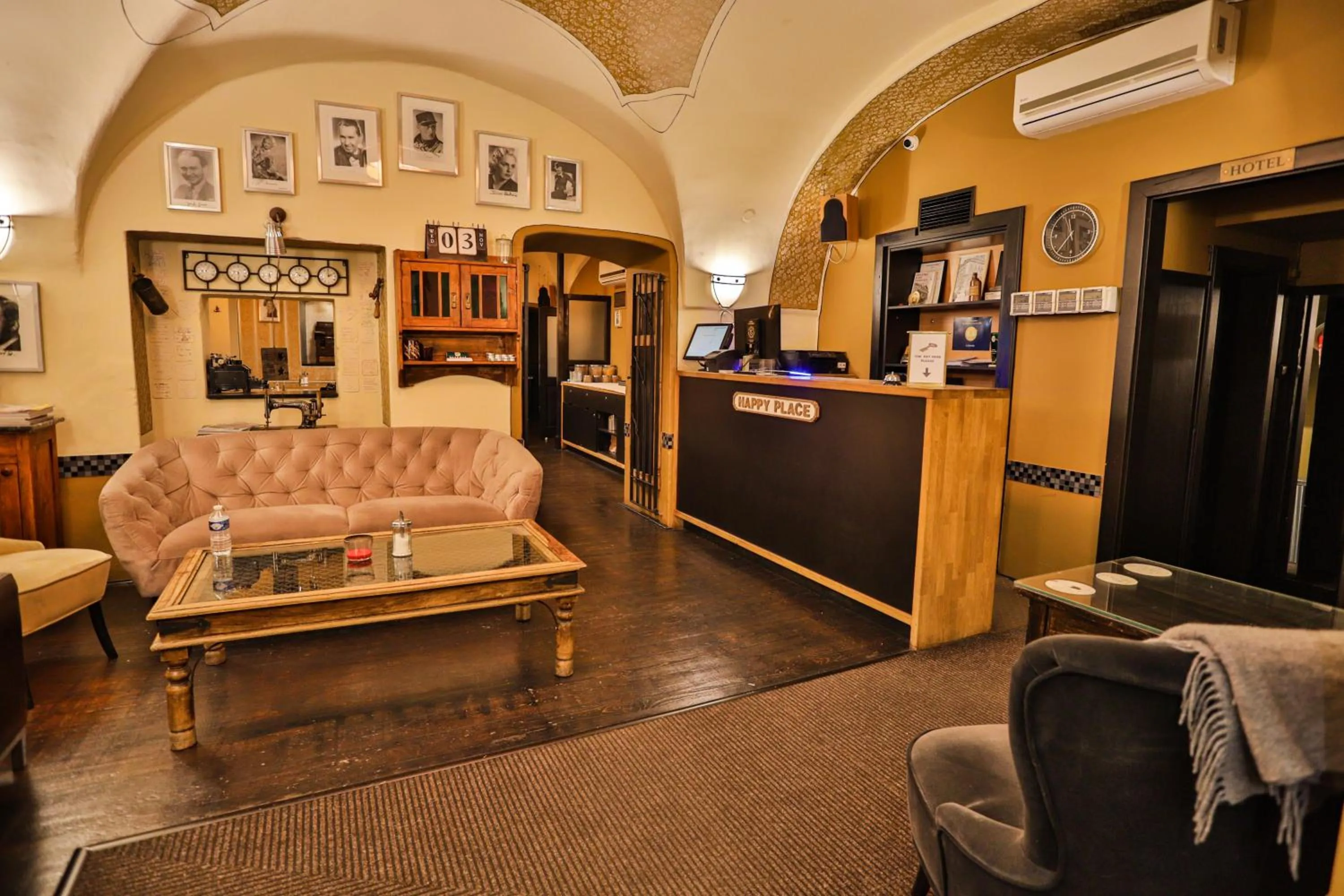 Lobby or reception in U Schnellu