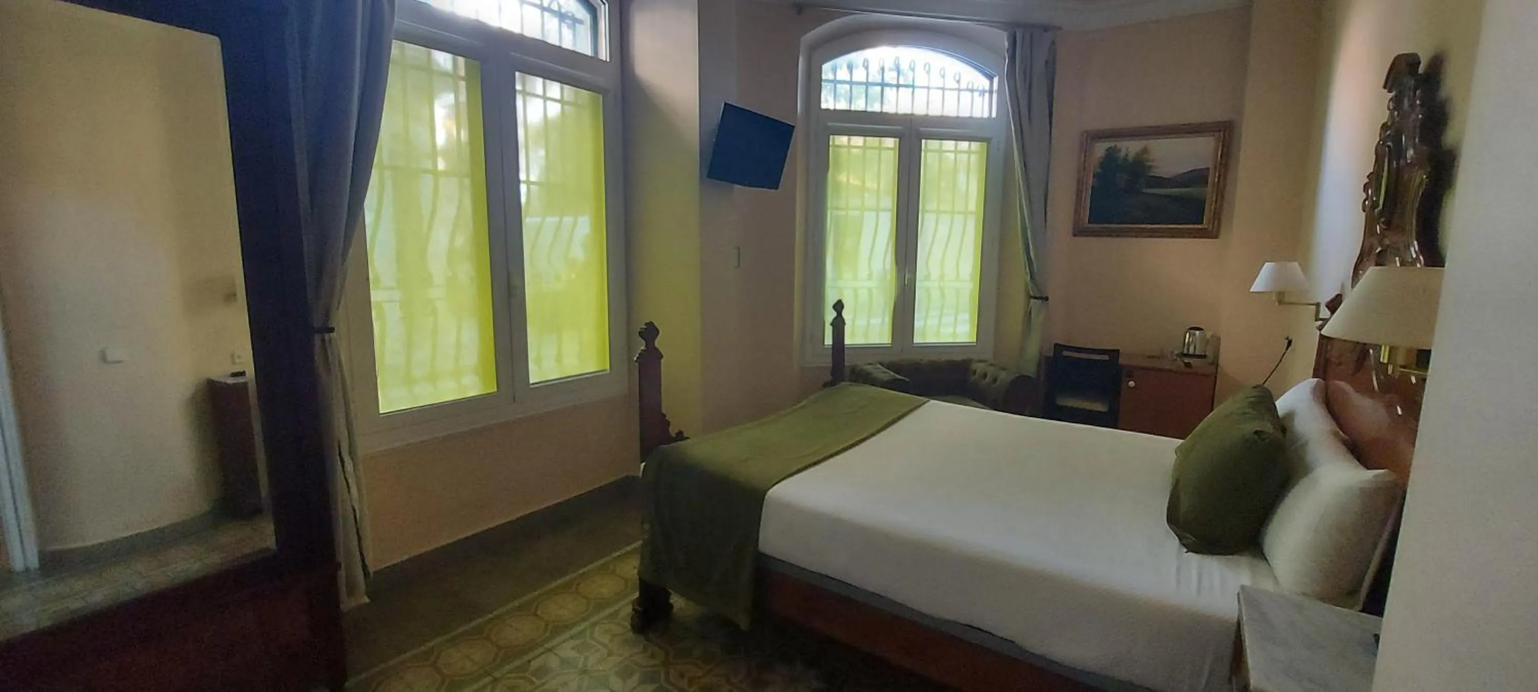 Photo of the whole room, Bed in Hotel Noucentista