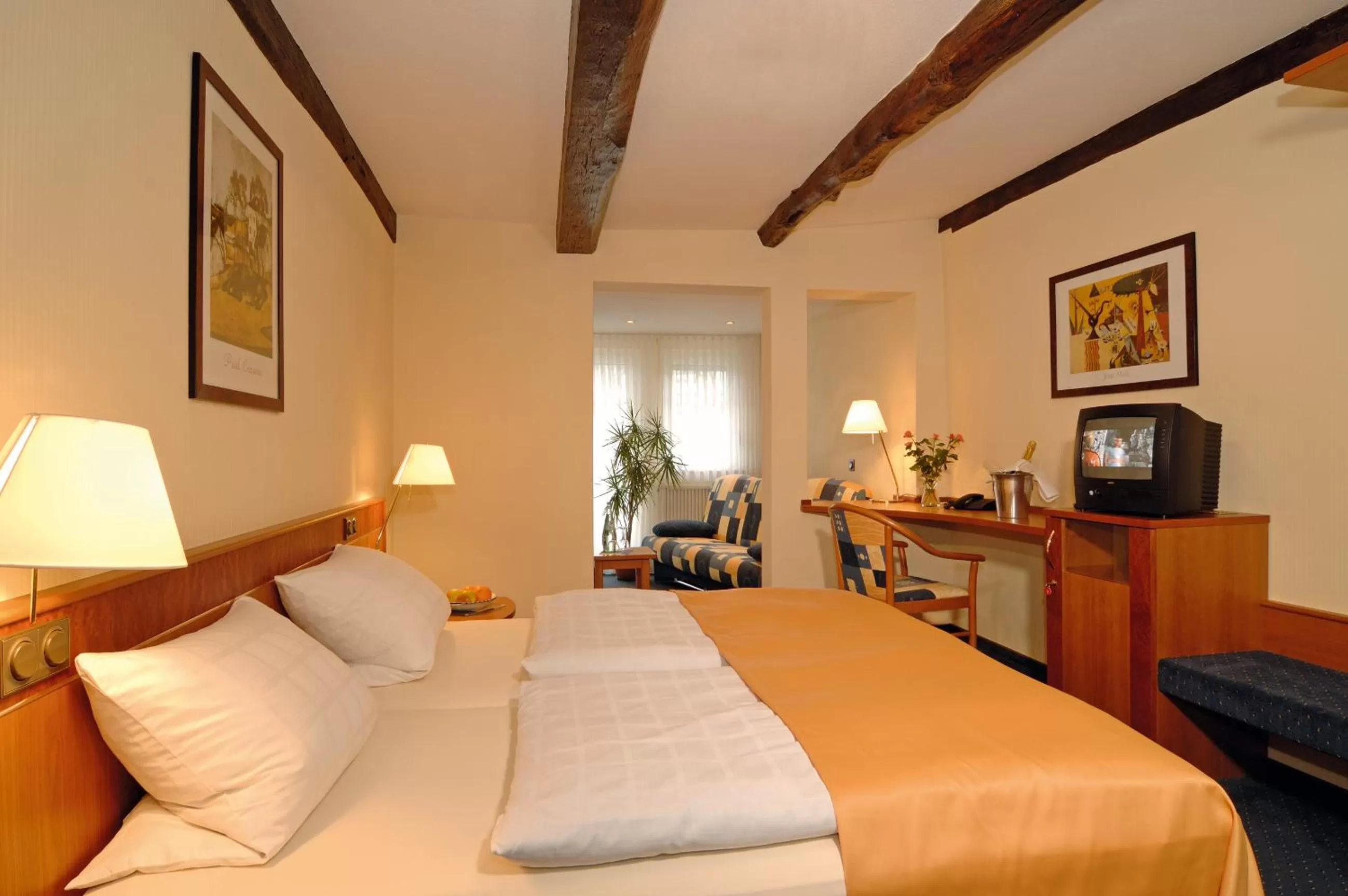 Photo of the whole room, Bed in Landhotel Repetal