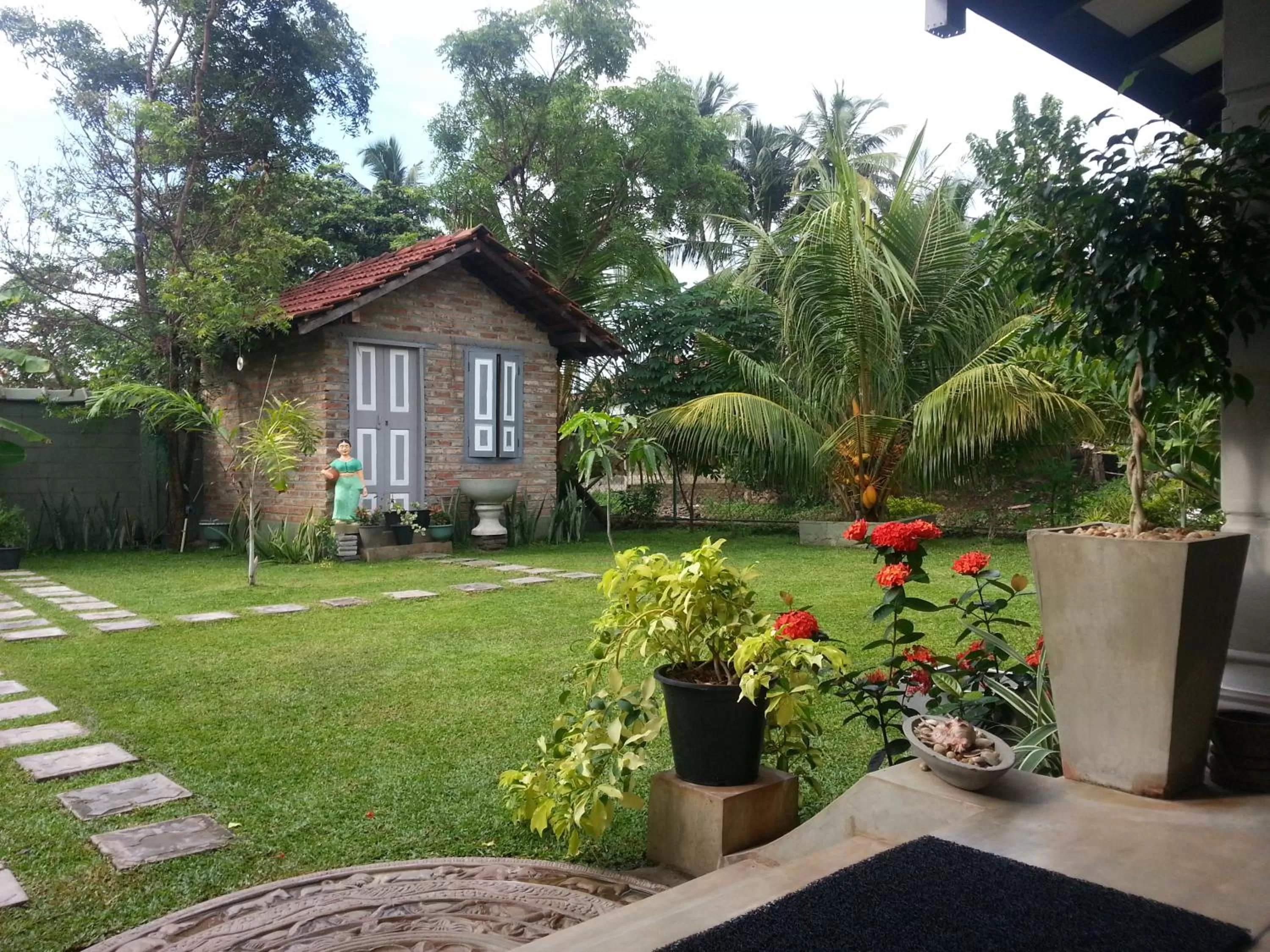 Garden view, Garden in Green Wood Villa Negombo