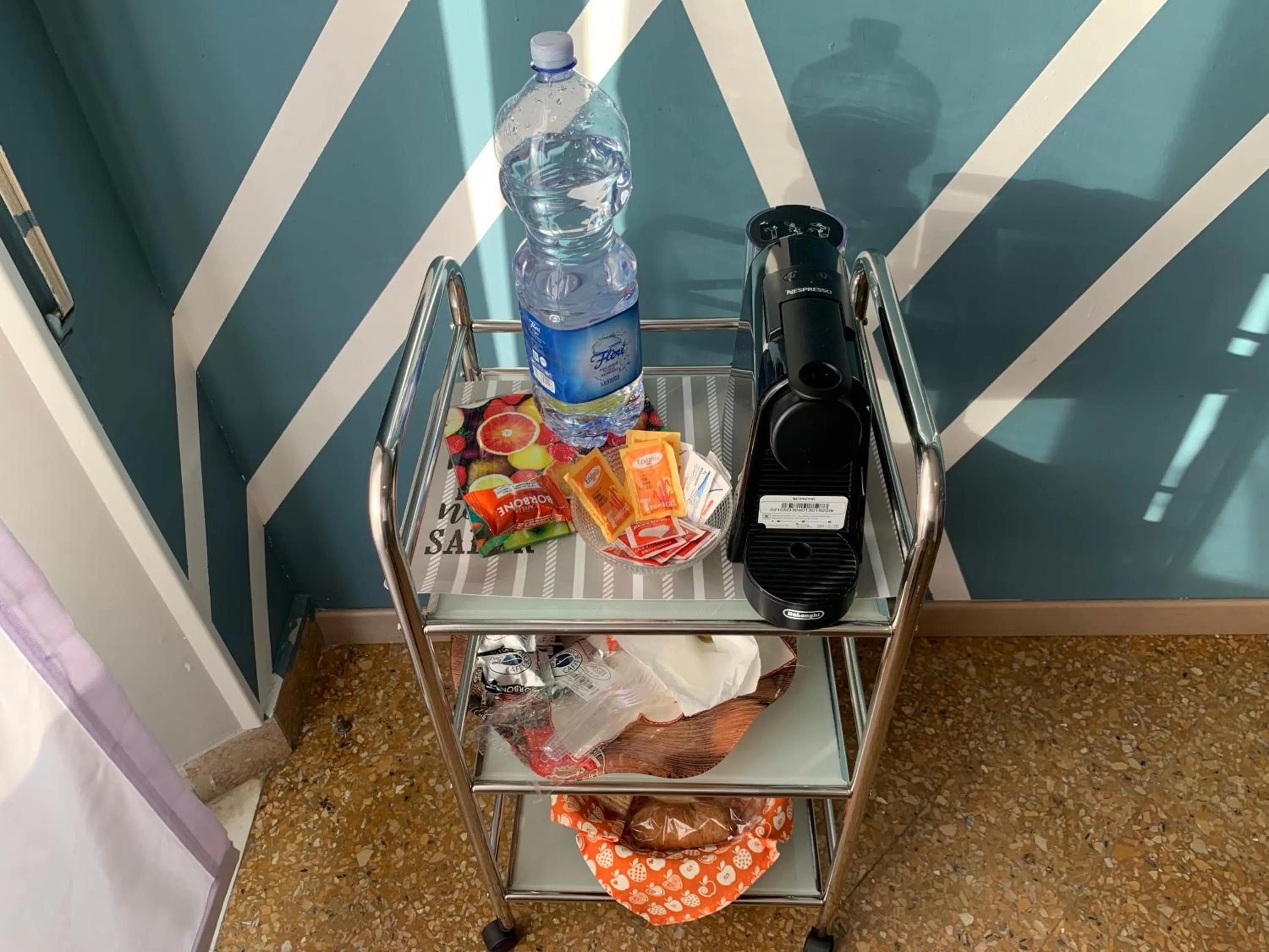 Coffee/tea facilities in Erythrà Bed and Breakfast