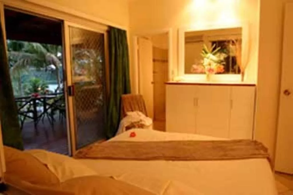 Patio, Bed in Seachange Lodge