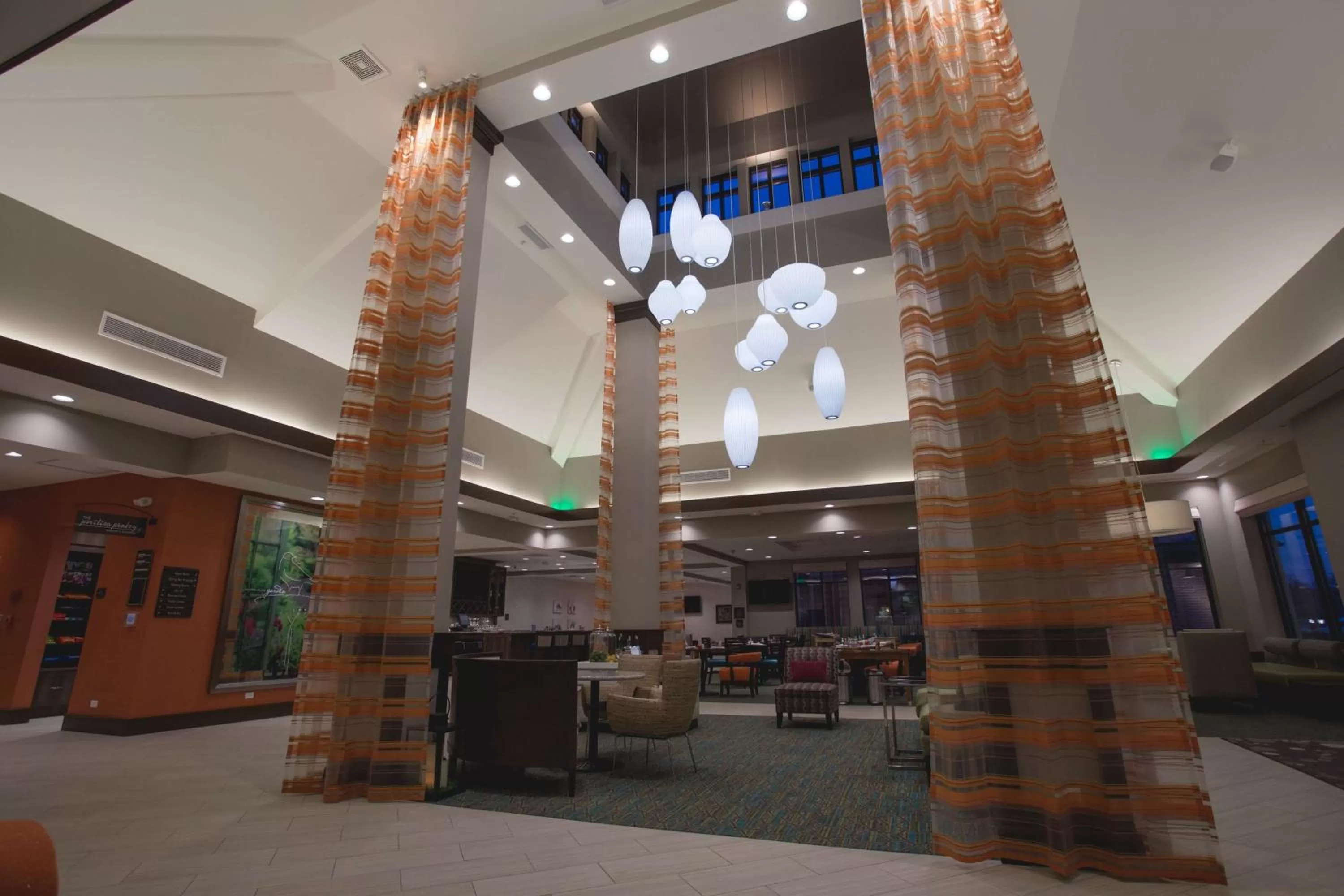 Lobby or reception in Hilton Garden Inn Bolingbrook I-55