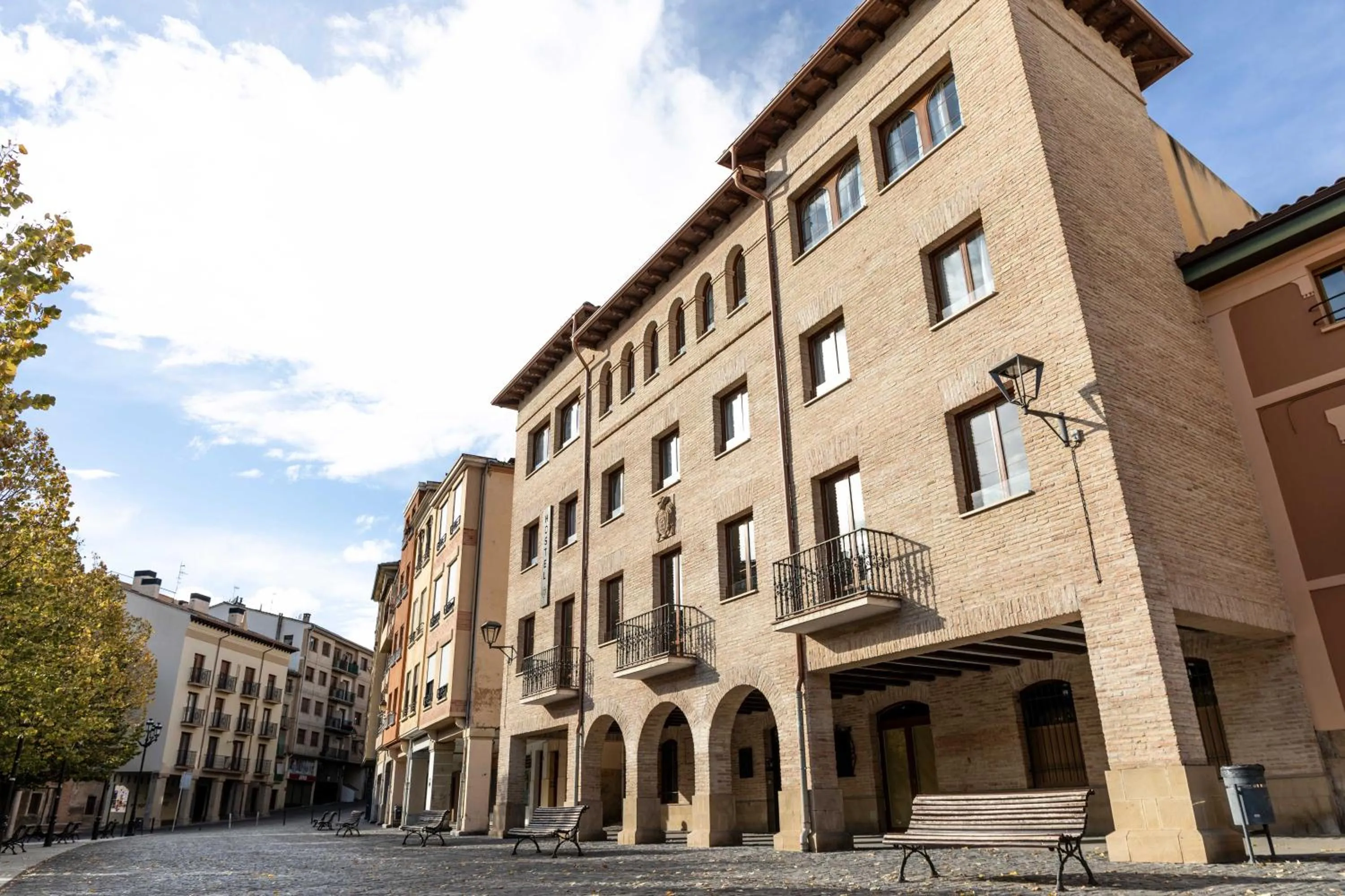 Facade/entrance in Alda Estella Hostel