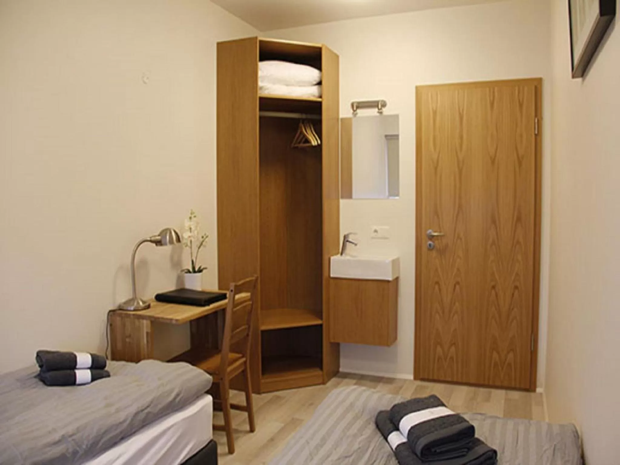 Bed in KEF Guesthouse by Keflavík airport