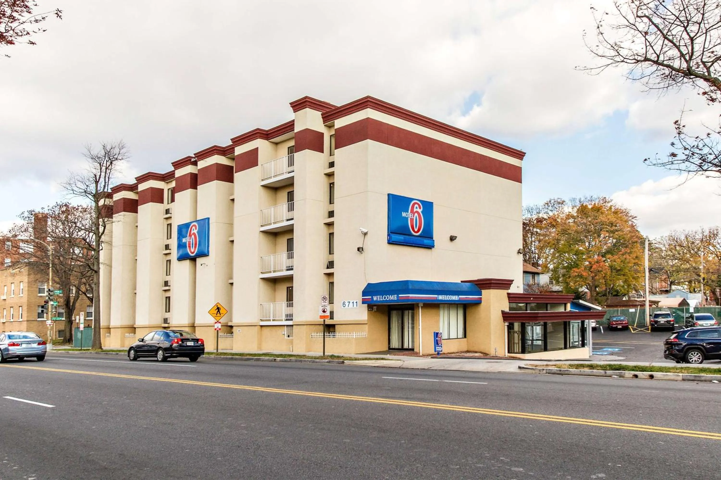 Property building in Motel 6-Washington, DC