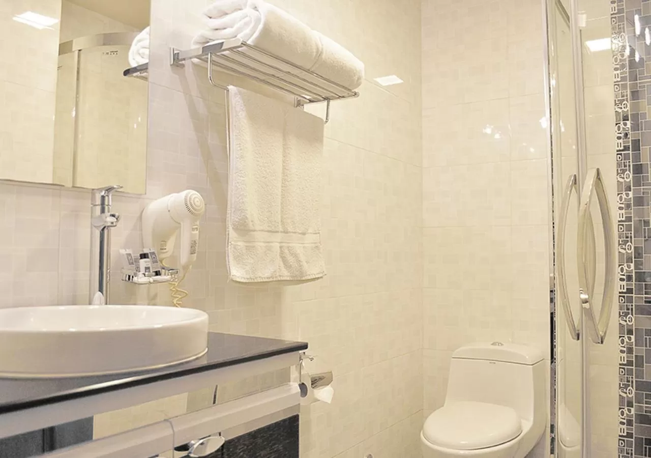 Bathroom in Qantu Hotel