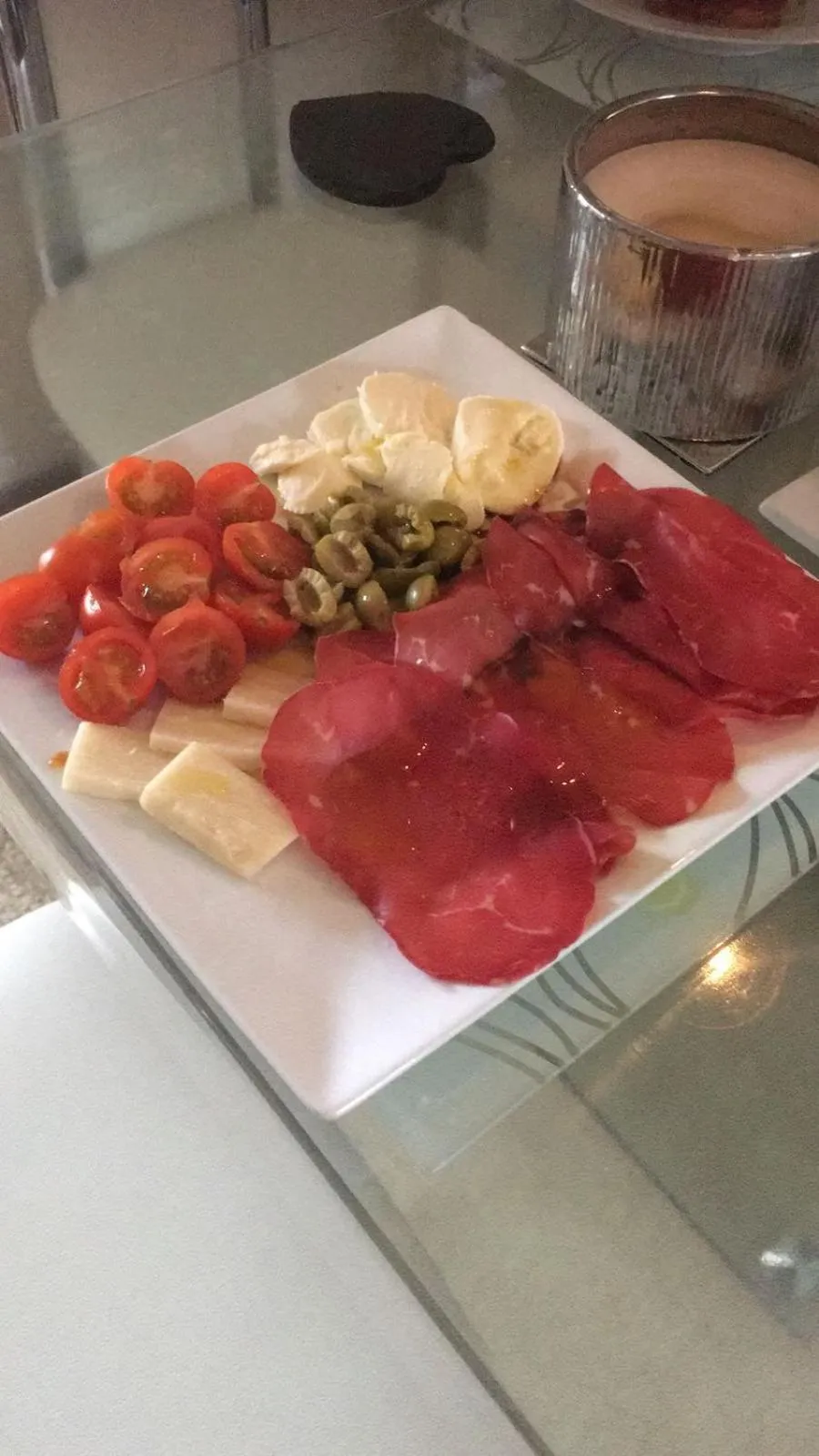 Restaurant/places to eat in Bianca's House Hotel Heathrow Airport