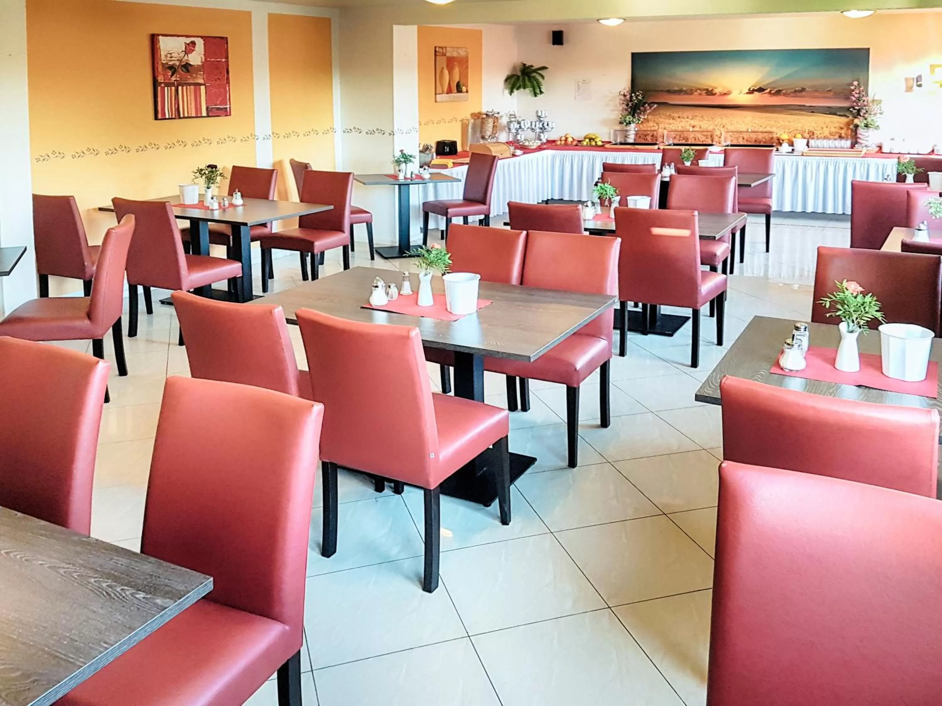 Breakfast in Hotel B1