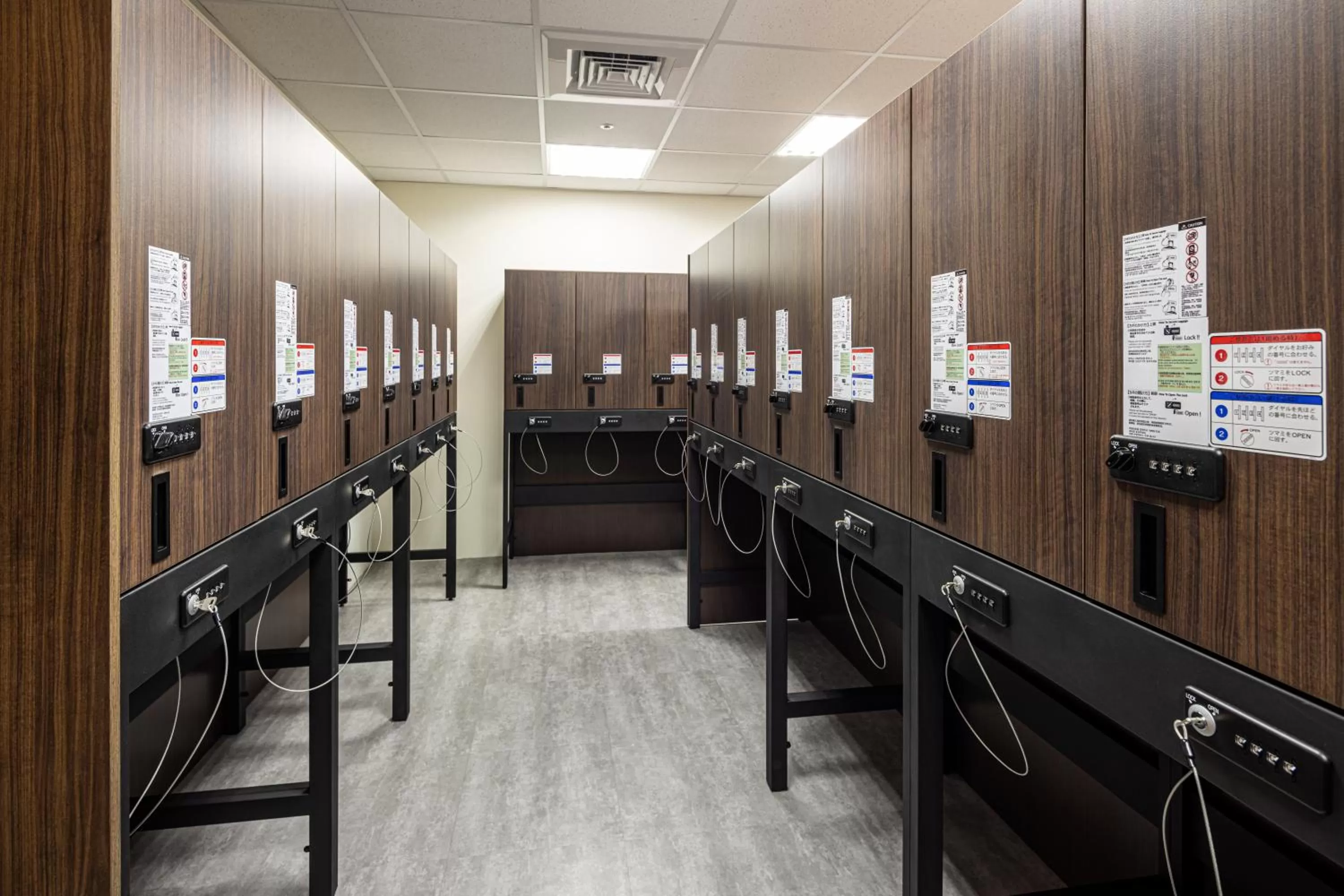 microwave in Solaria Nishitetsu Hotel Taipei Ximen