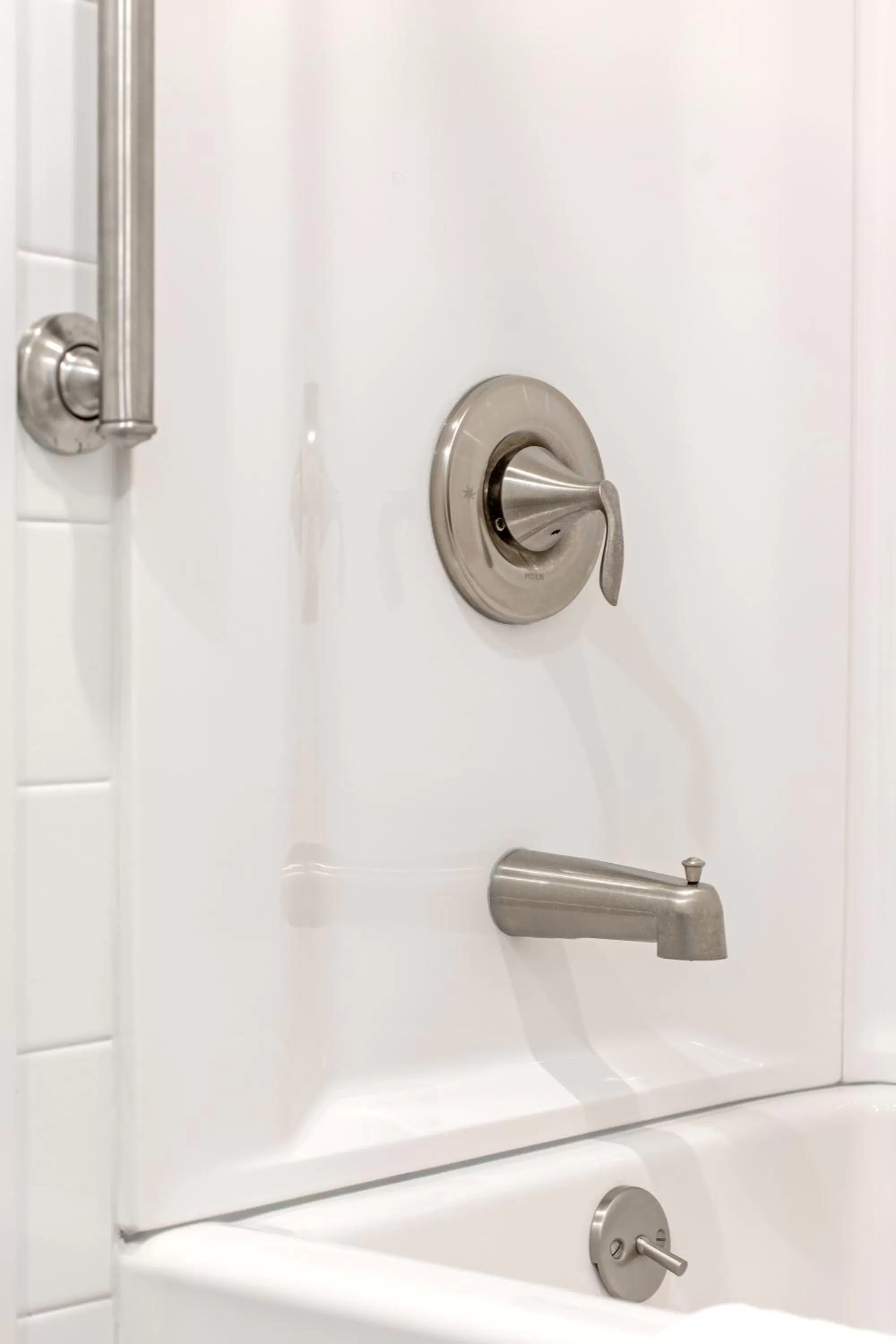 Bathroom in The Gunnison Inn at Dos Rios Golf Course