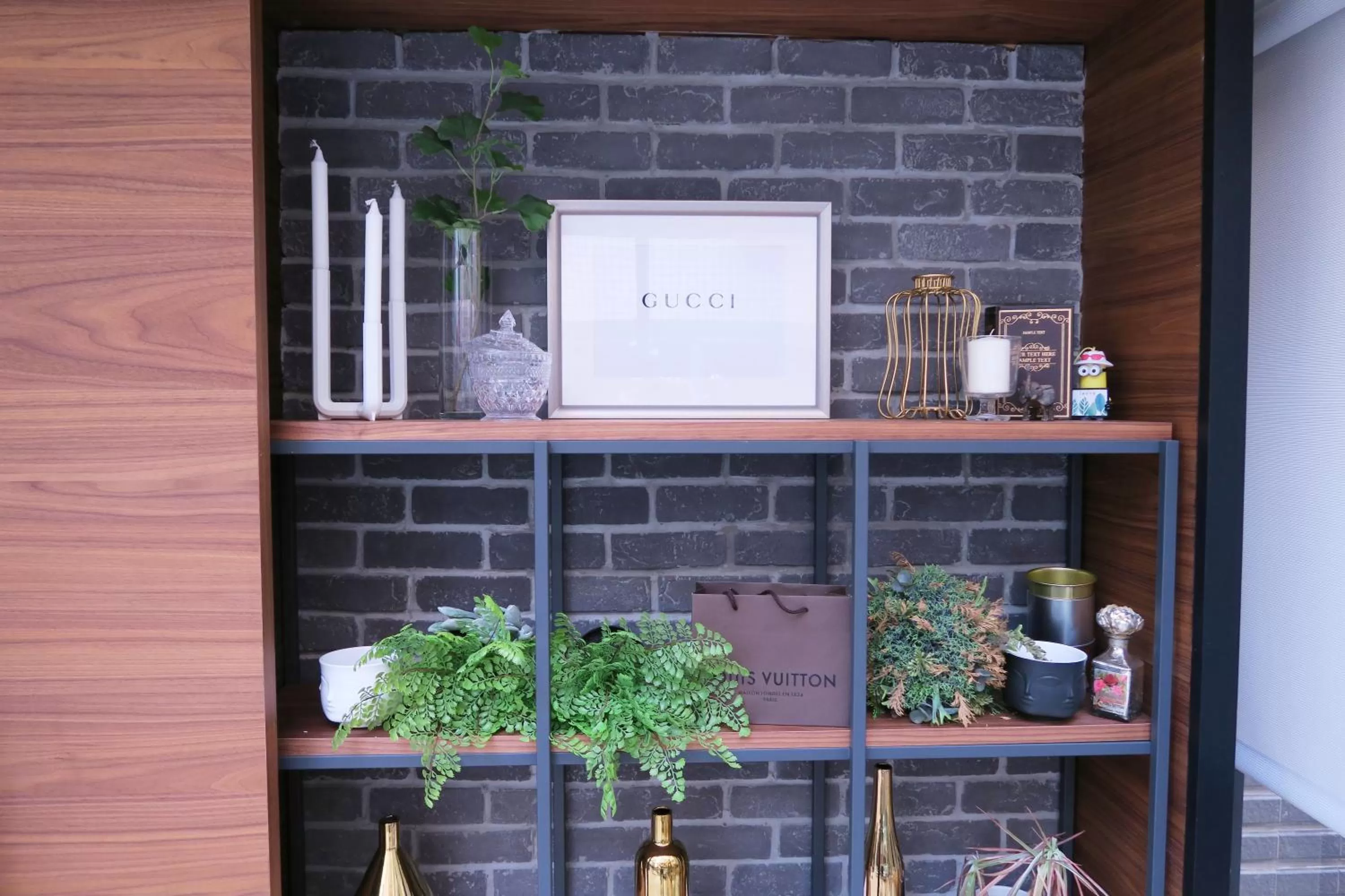 Seating area in Greenight Hotel