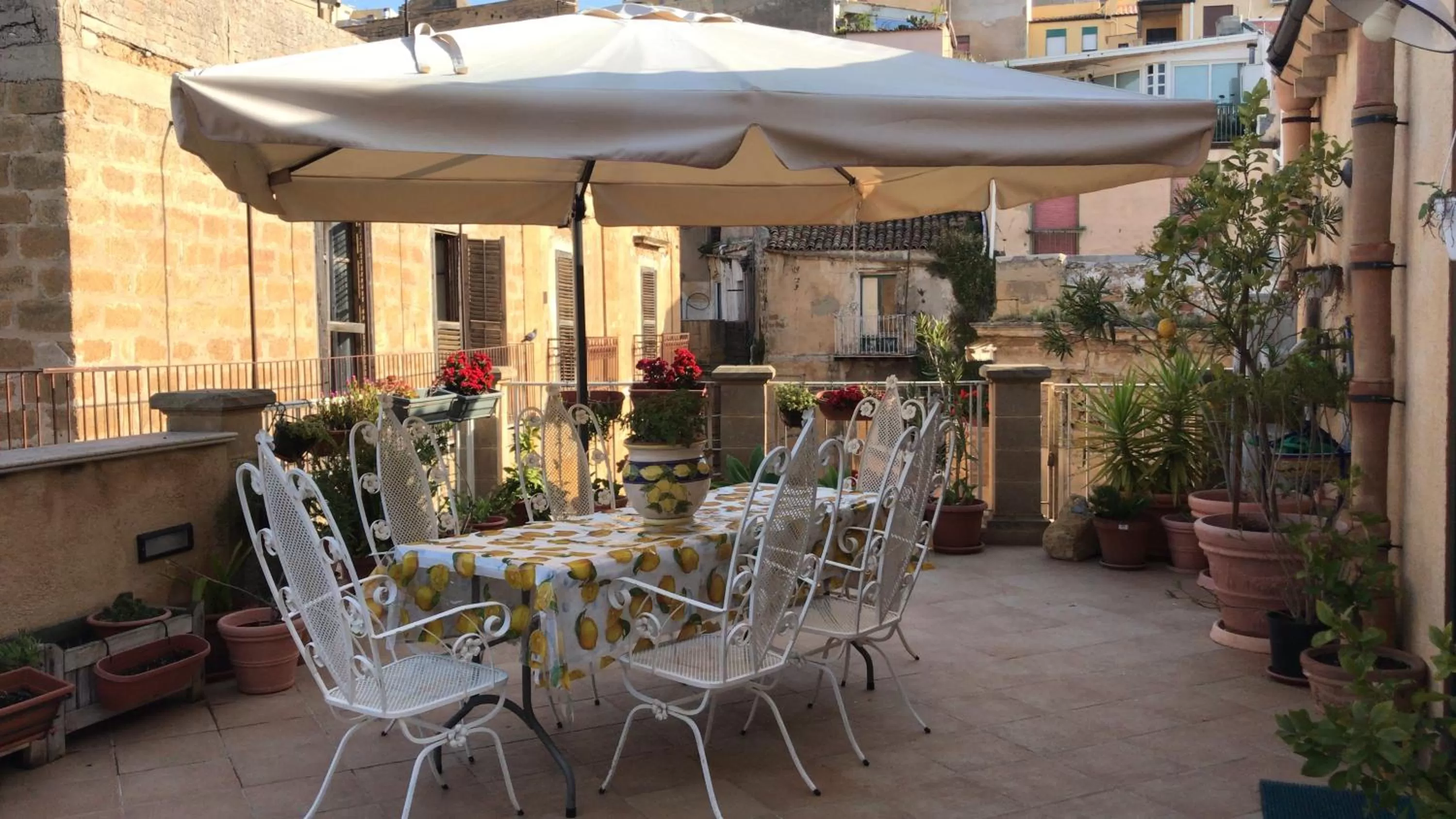 Balcony/Terrace in B&B Batarà - "La Terrazza del Centro"