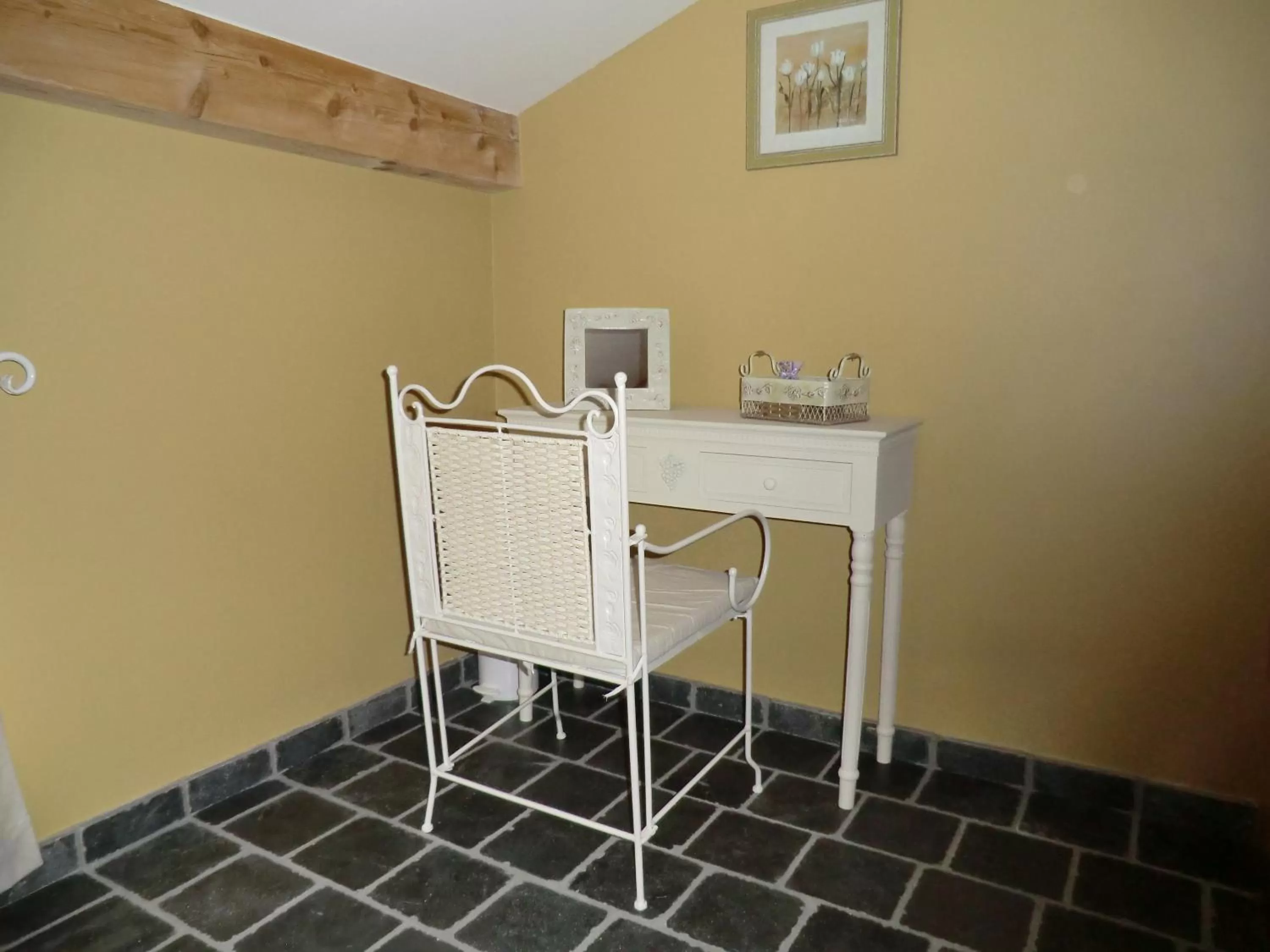 Decorative detail in La Bastide de Fontaille