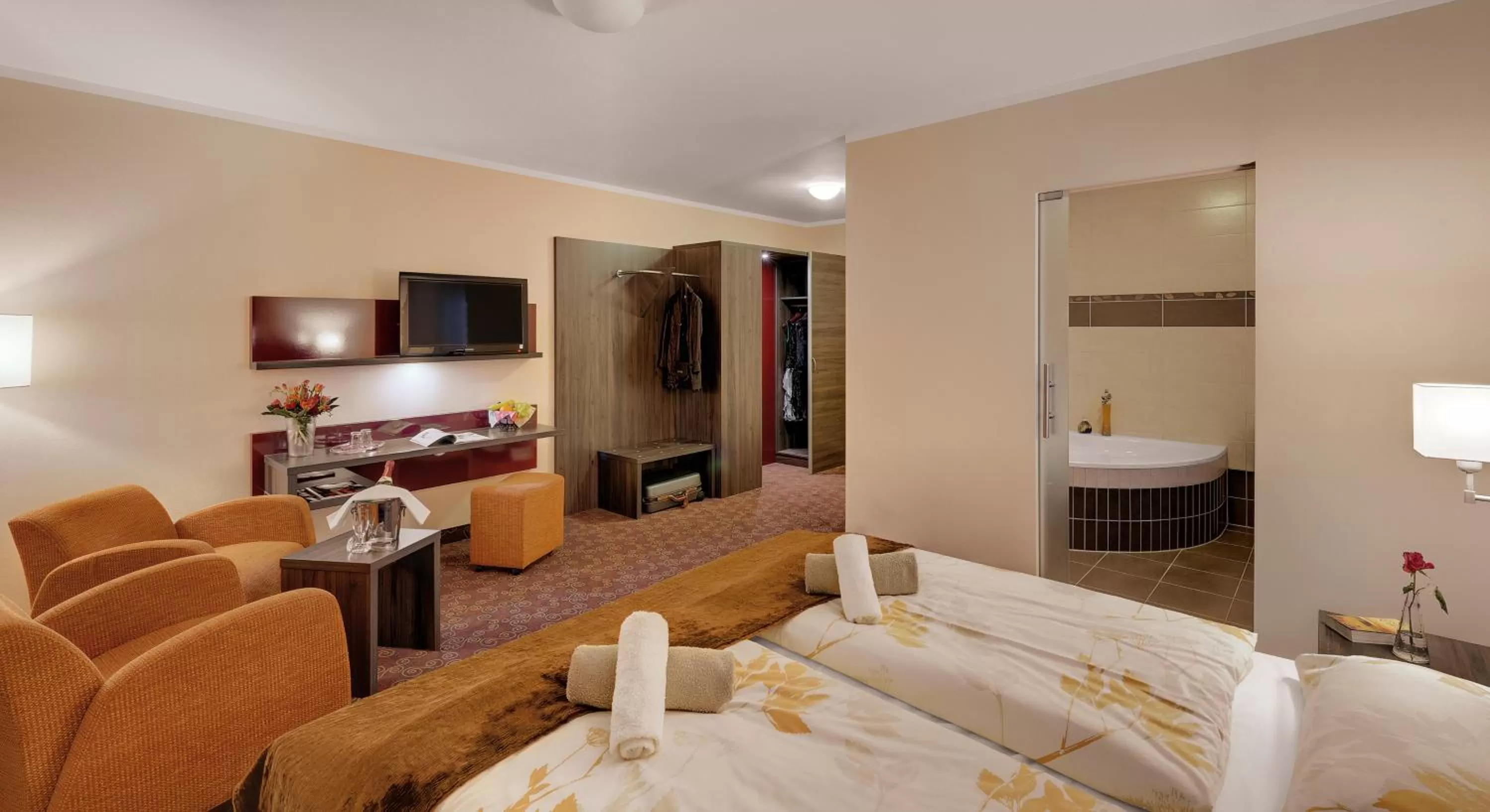 TV and multimedia, Bed in Schlossberghotel Oberhof