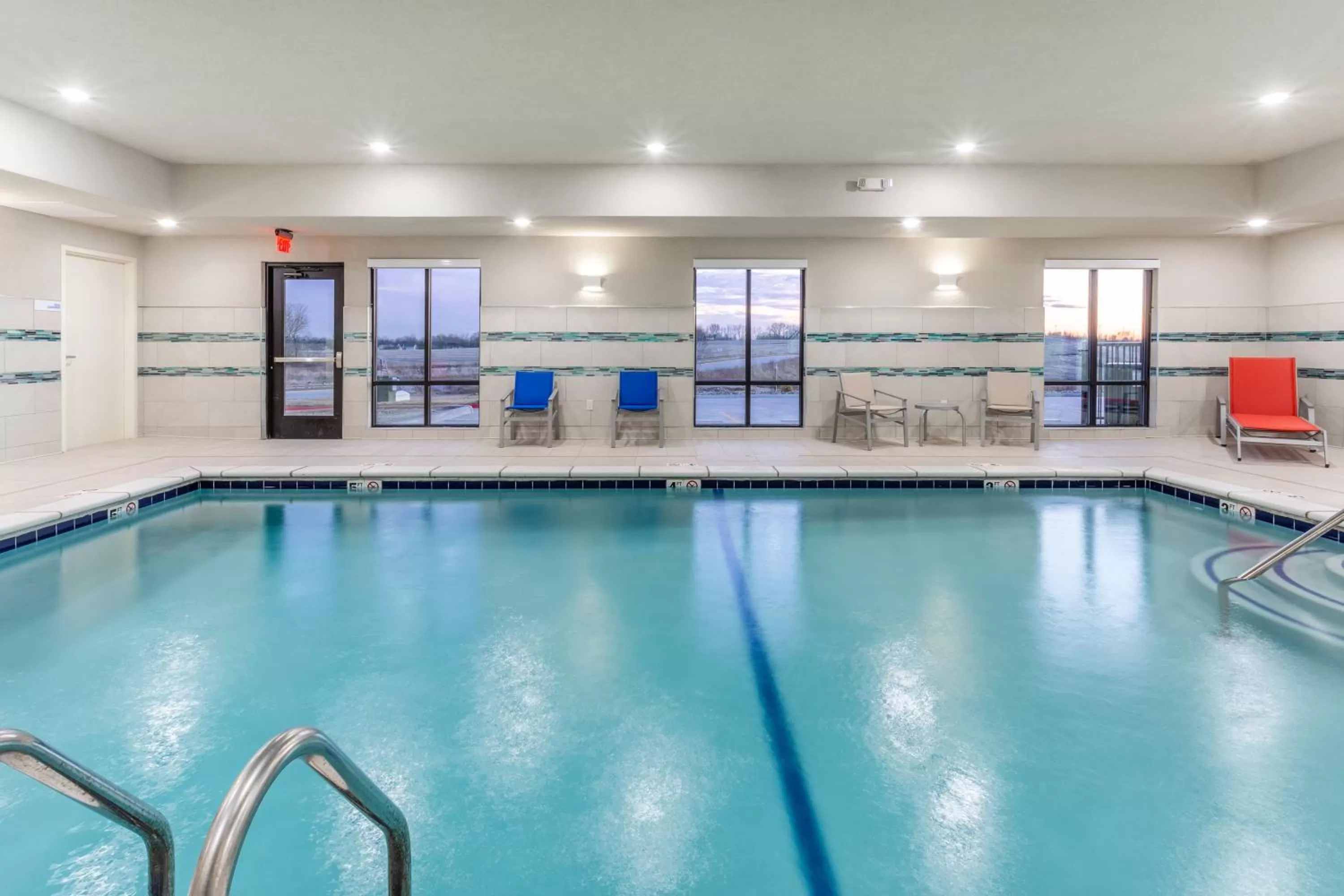 Swimming pool in Holiday Inn Express & Suites Kearney by IHG