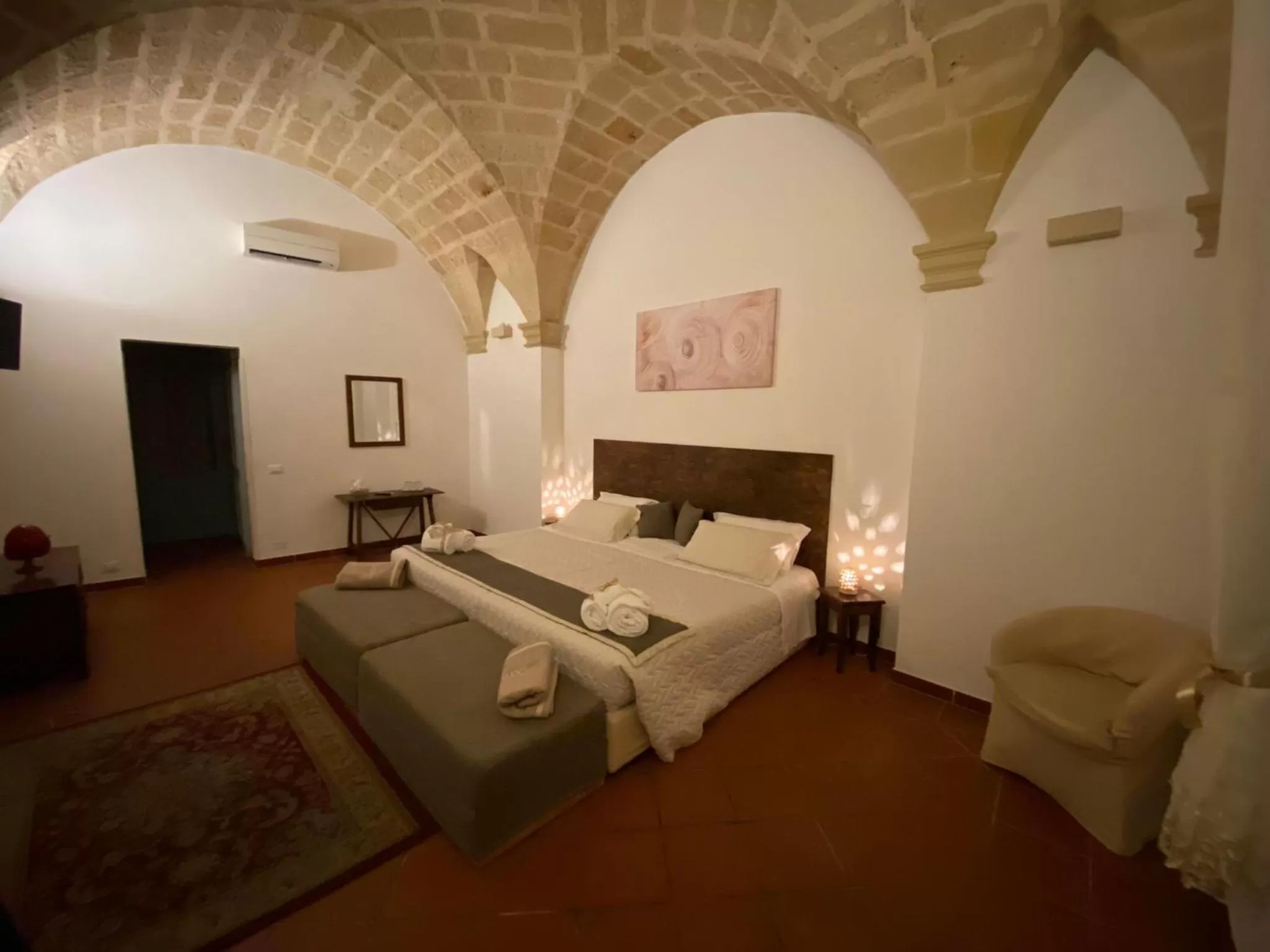 Photo of the whole room, Bed in Miro B&B