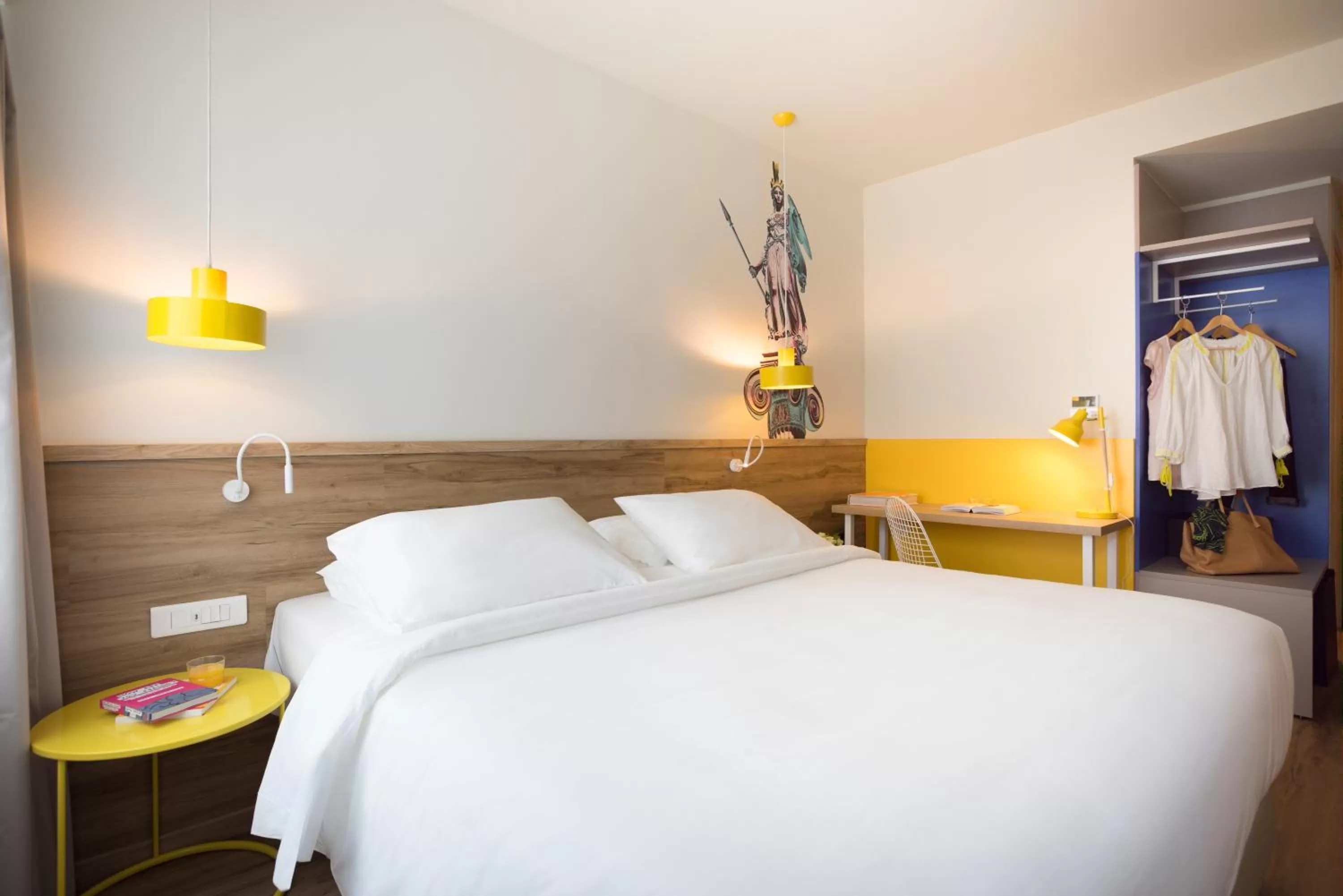 Bed in ibis Styles Athens Routes