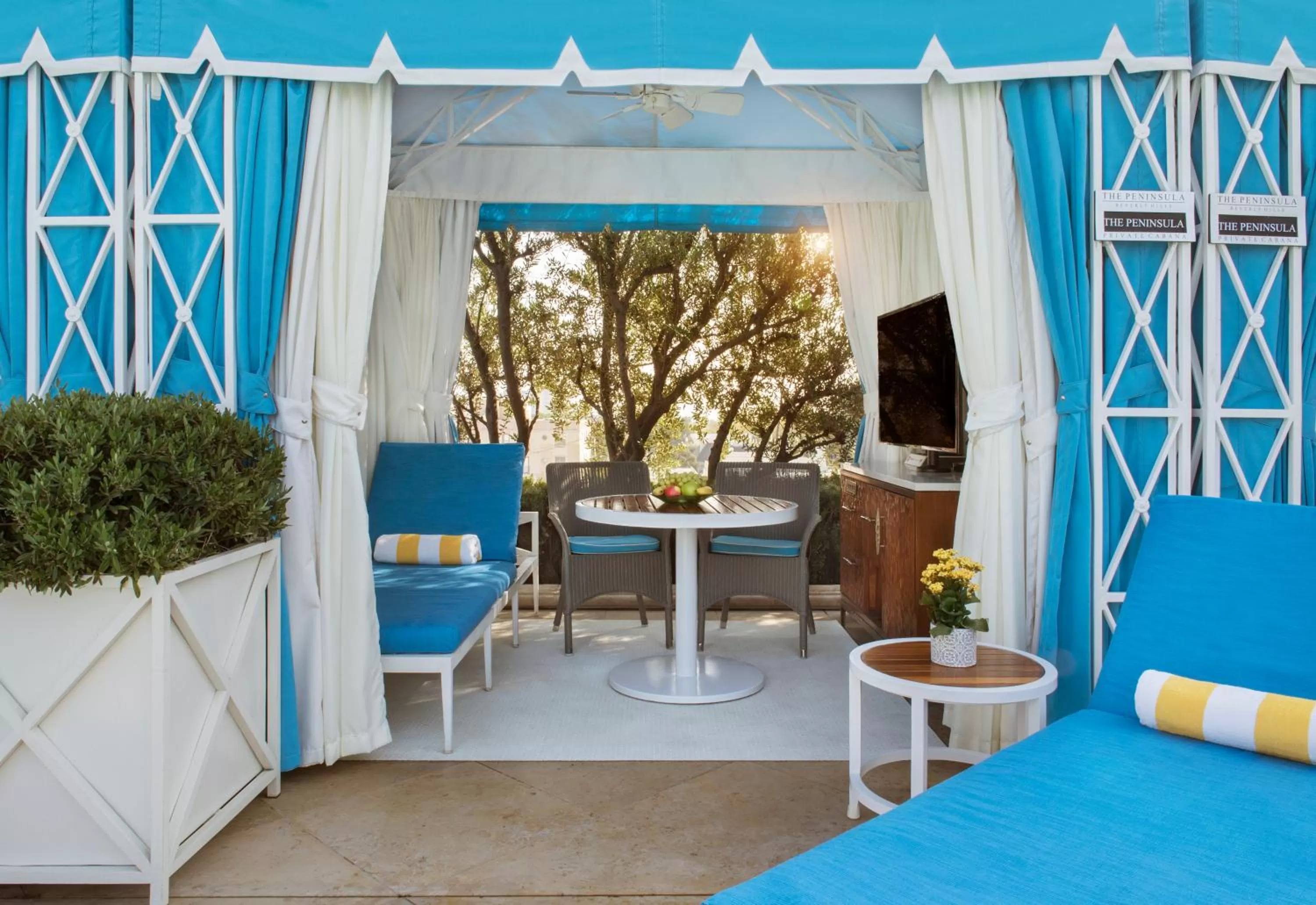 Restaurant/places to eat in The Peninsula Beverly Hills