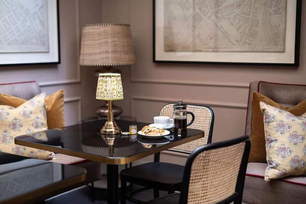 Breakfast in The Tophams Hotel