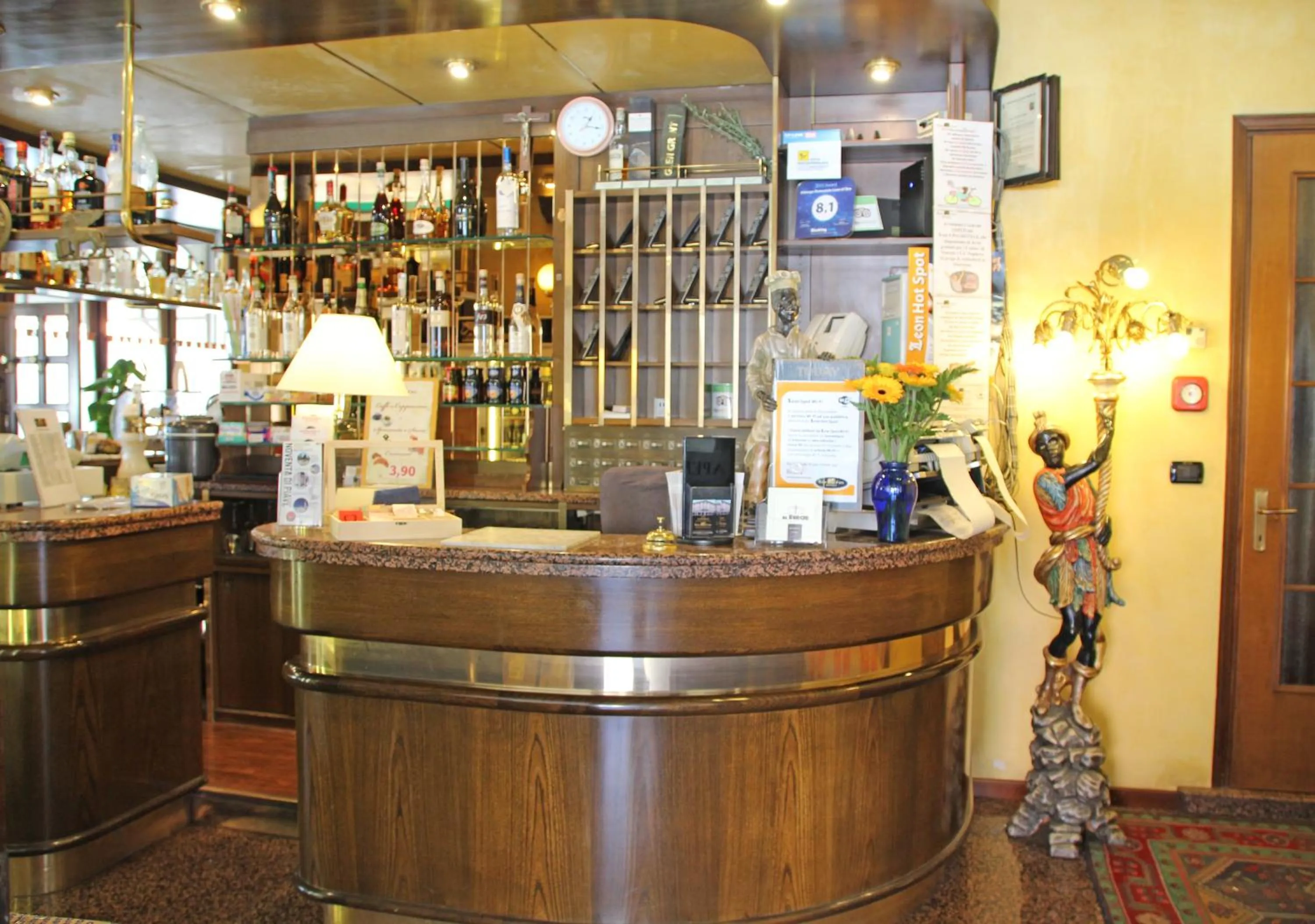 Lobby or reception in Albergo Ristorante Leon d'Oro